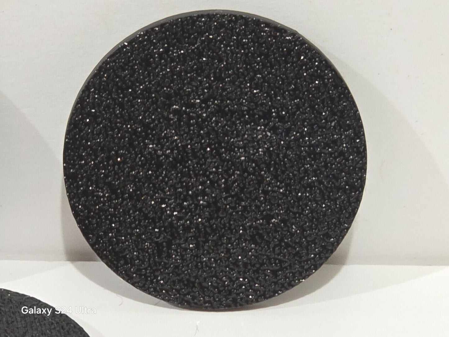 10pcs 20mm Round Small Miniature Model Bases 2mm Deep Thick Circular Base Black