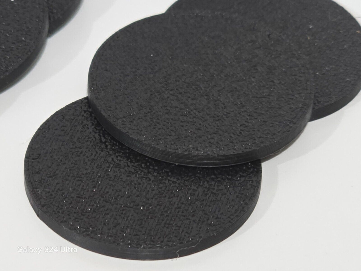 10pcs 30mm Round Small Miniature Model Bases 2mm Deep Thick Circular Base Black