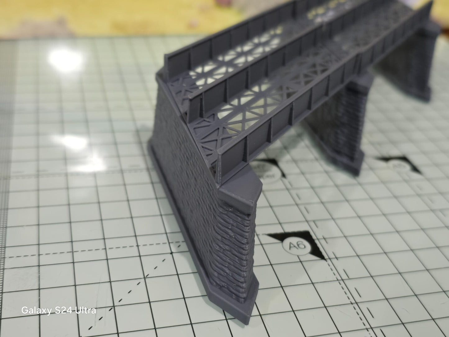 Z Gauge 45 deg Double Track Iron Girder Bridge Model Railway Layout 1:220 Scale