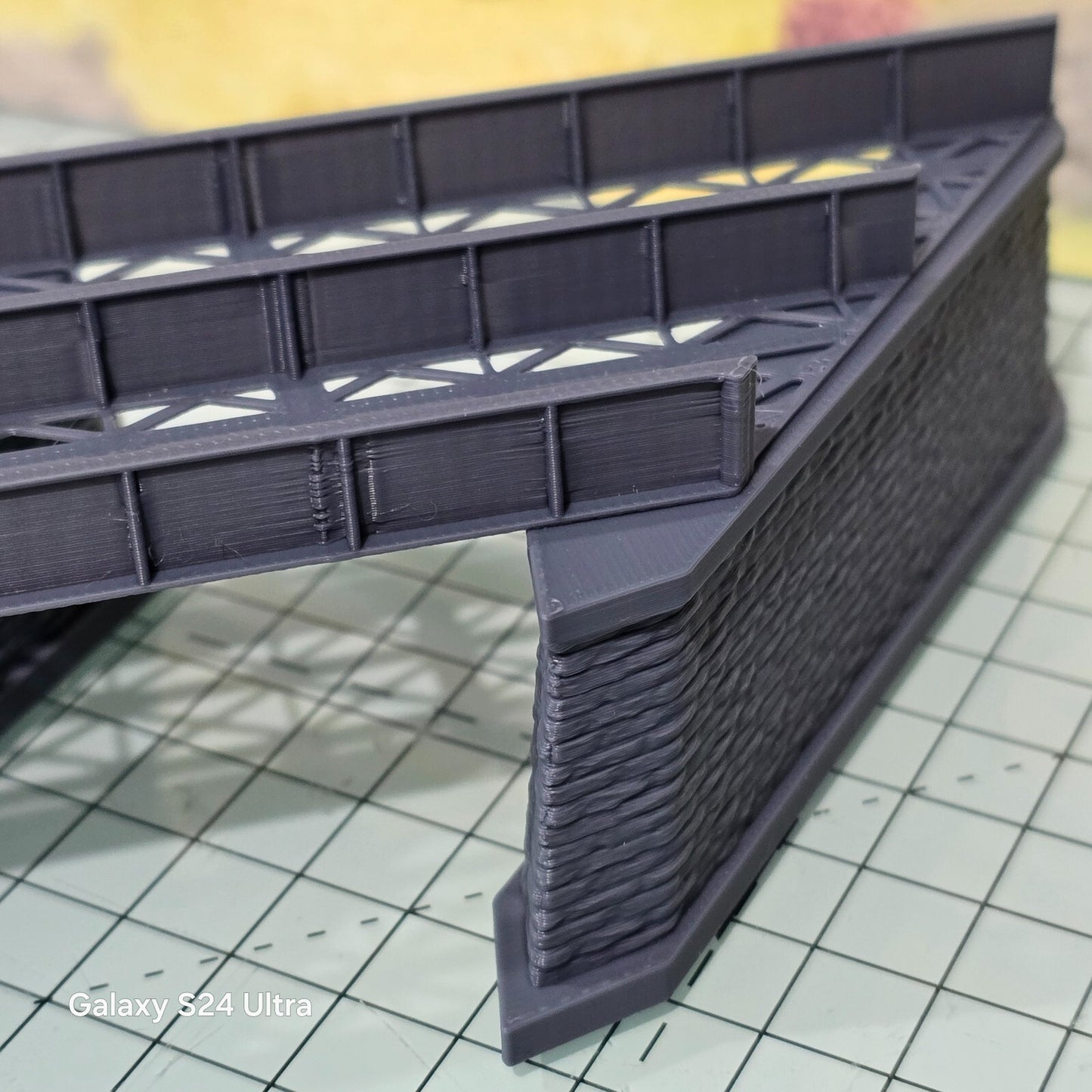 Z Gauge 45 deg Double Track Iron Girder Bridge Model Railway Layout 1:220 Scale