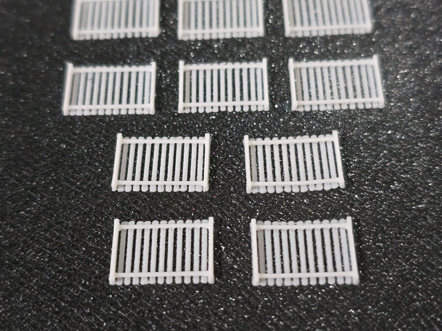 Garden Fencing 6ft Z Gauge White 10 Pack Wood 1:220 Scale Models Train Railway
