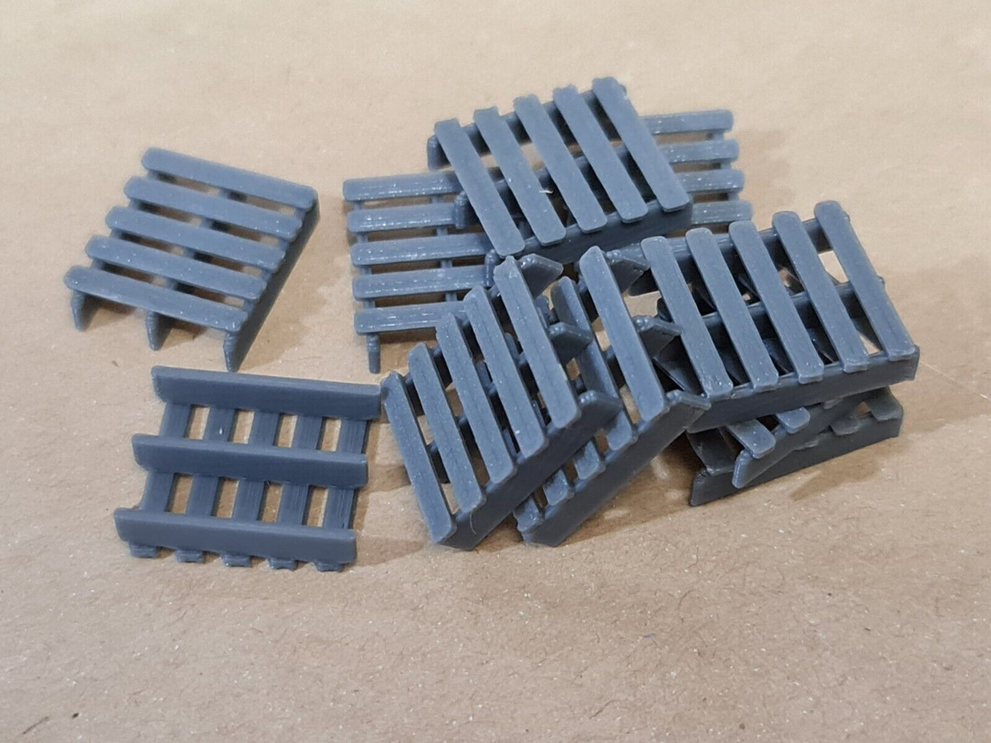 New Grey Pallets OO HO Gauge 1:76 Scale Models Train Railway (10 Pack)