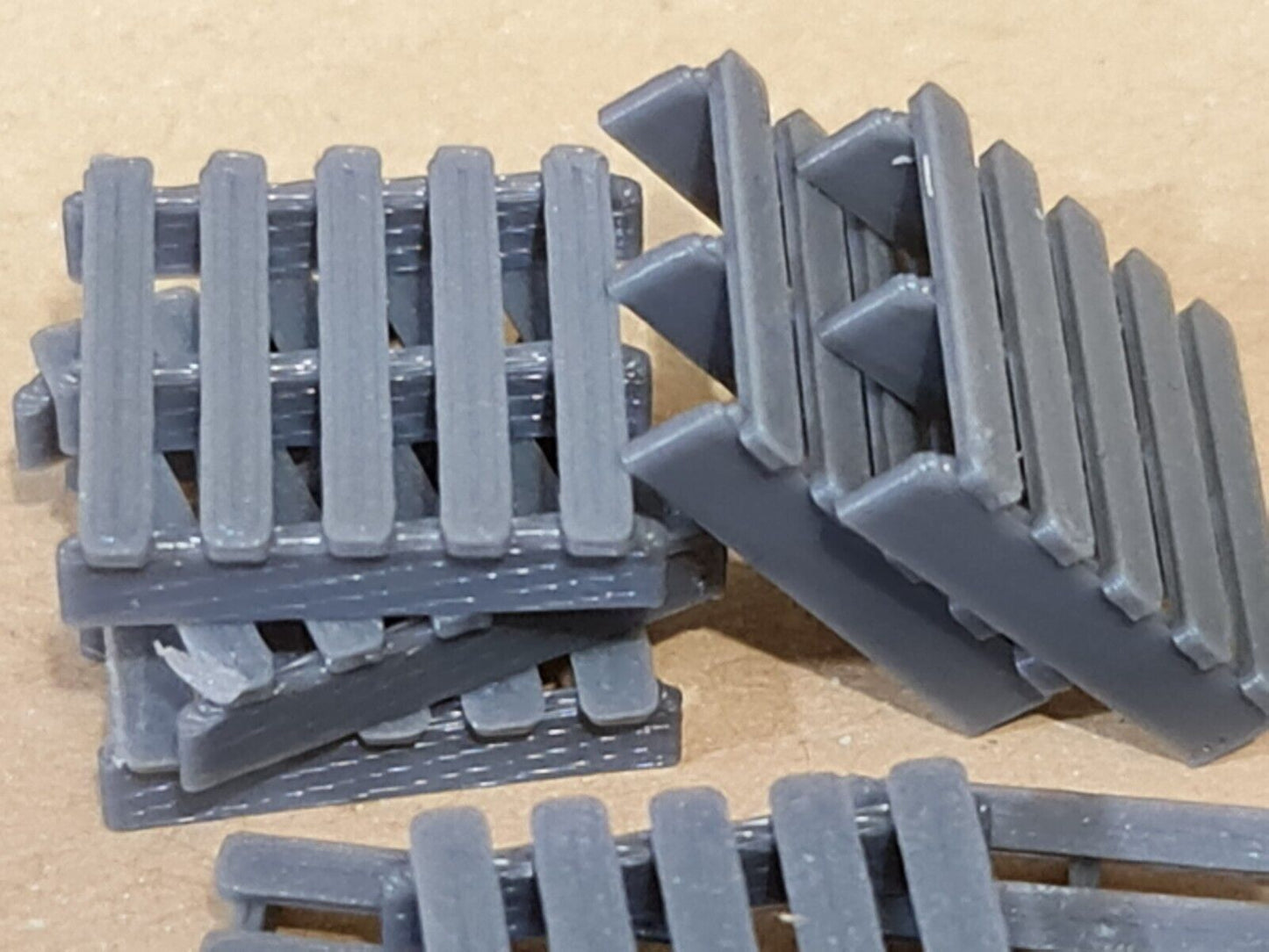 New Grey Pallets OO HO Gauge 1:76 Scale Models Train Railway (10 Pack)