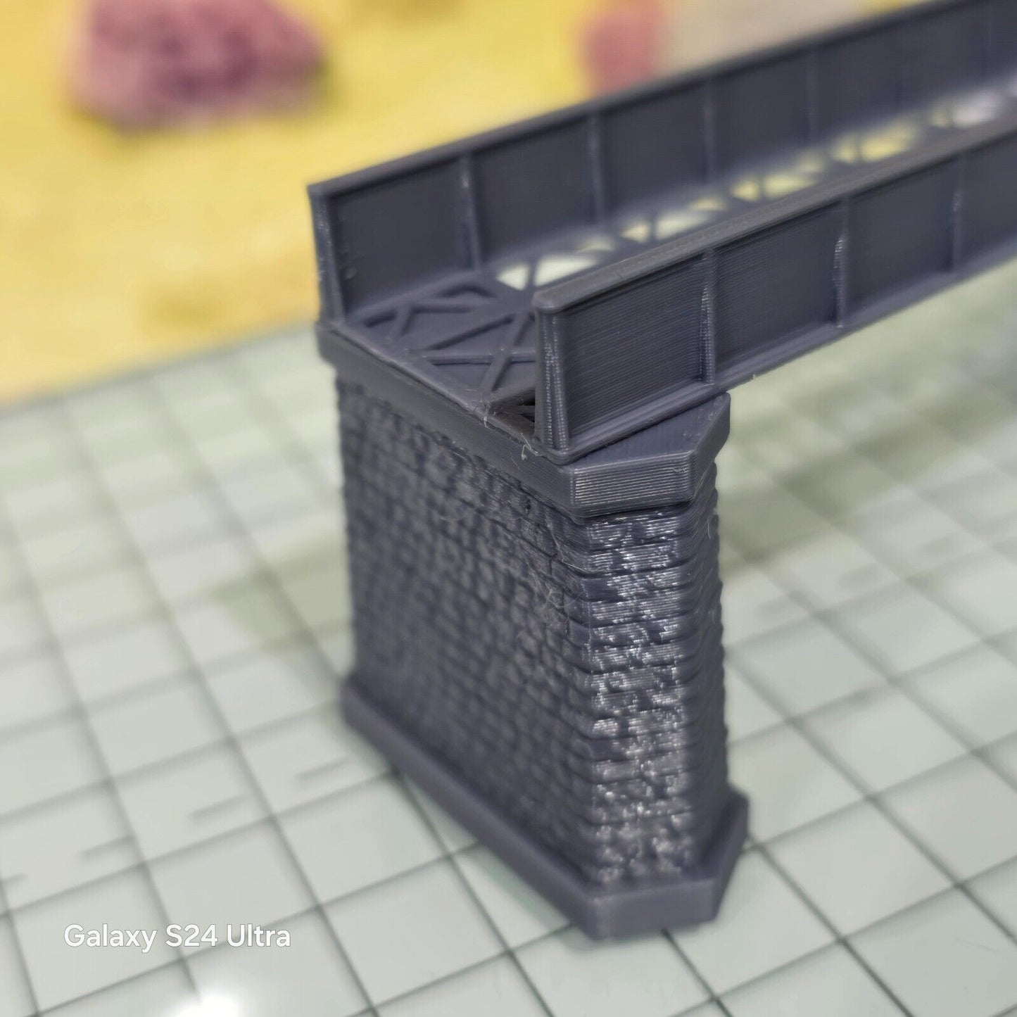 Z Gauge Single Track Iron Girder Bridge Model Railway Train Layout 1:220 Scale