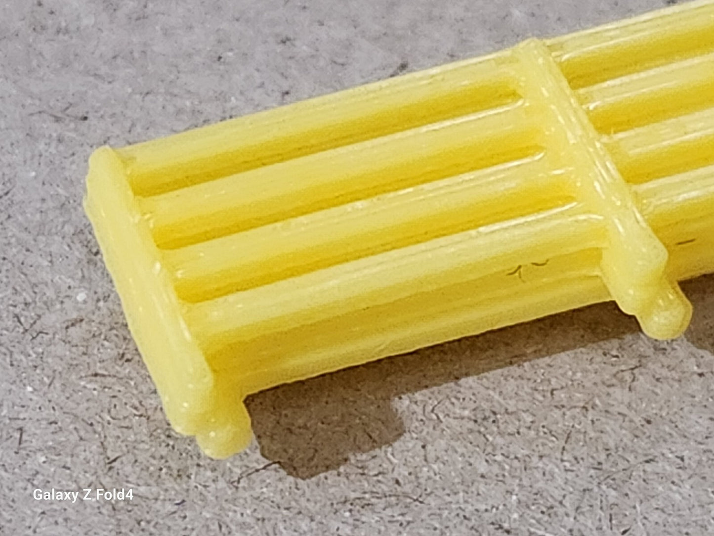 Fencing Railings N Gauge New 10 Pack Yellow 1:148 Scale Models Train Railway