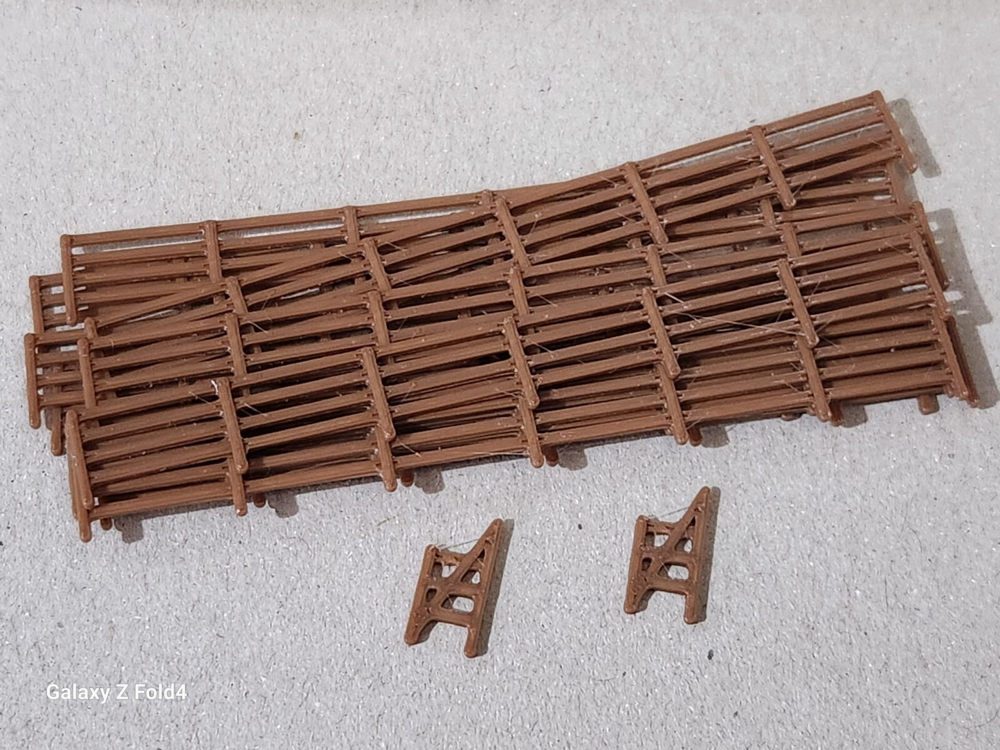 Fencing Railings N gauge New 10 Pack Brown 1:148 Scale Models Train Railway