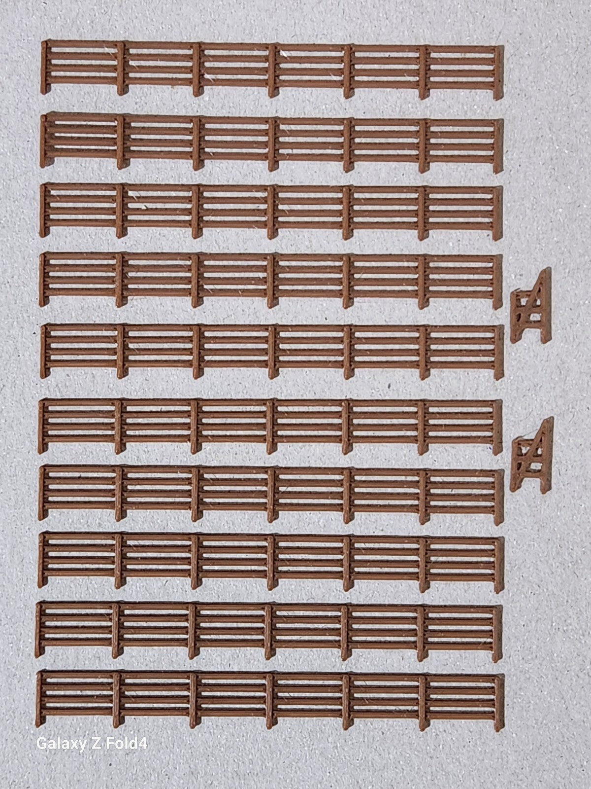 Fencing Railings N gauge New 10 Pack Brown 1:148 Scale Models Train Railway