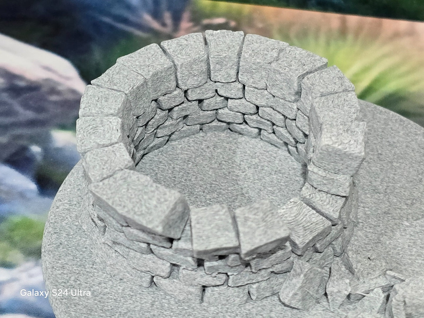 O Gauge 1:43 Scale Model Railway Stone Well on 104mm base Scenery Terrain