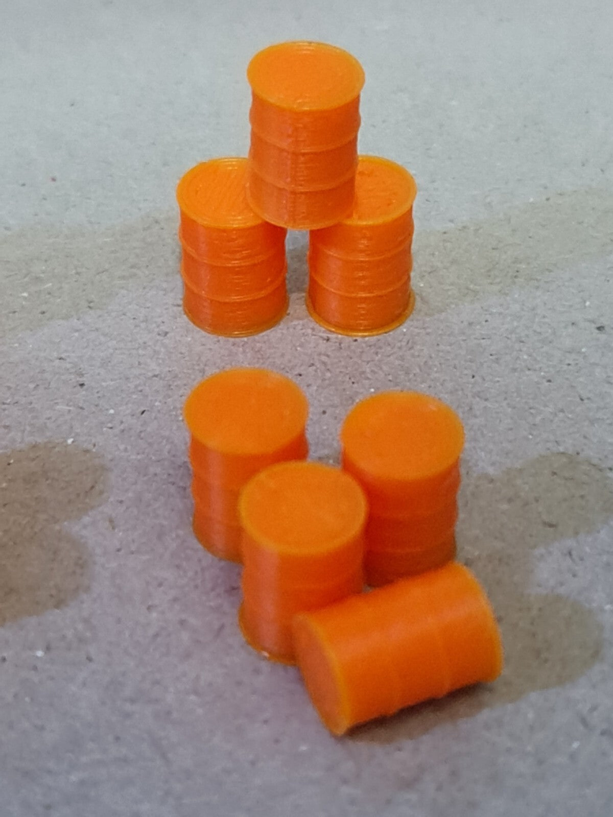 Oil Drum Barrels OO Gauge New Gulf Orange 1:76 Models Train Railway 18 Pack