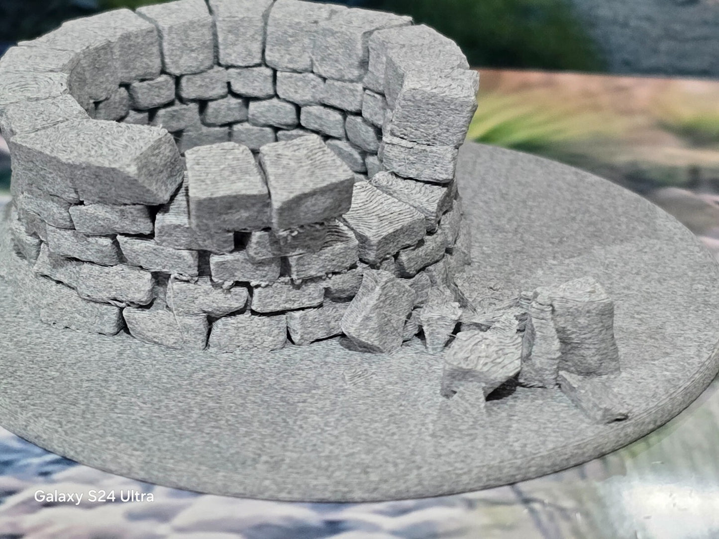 N Gauge 1:148 Scale Model Railway Stone Well on 30mm base Scenery Terrain