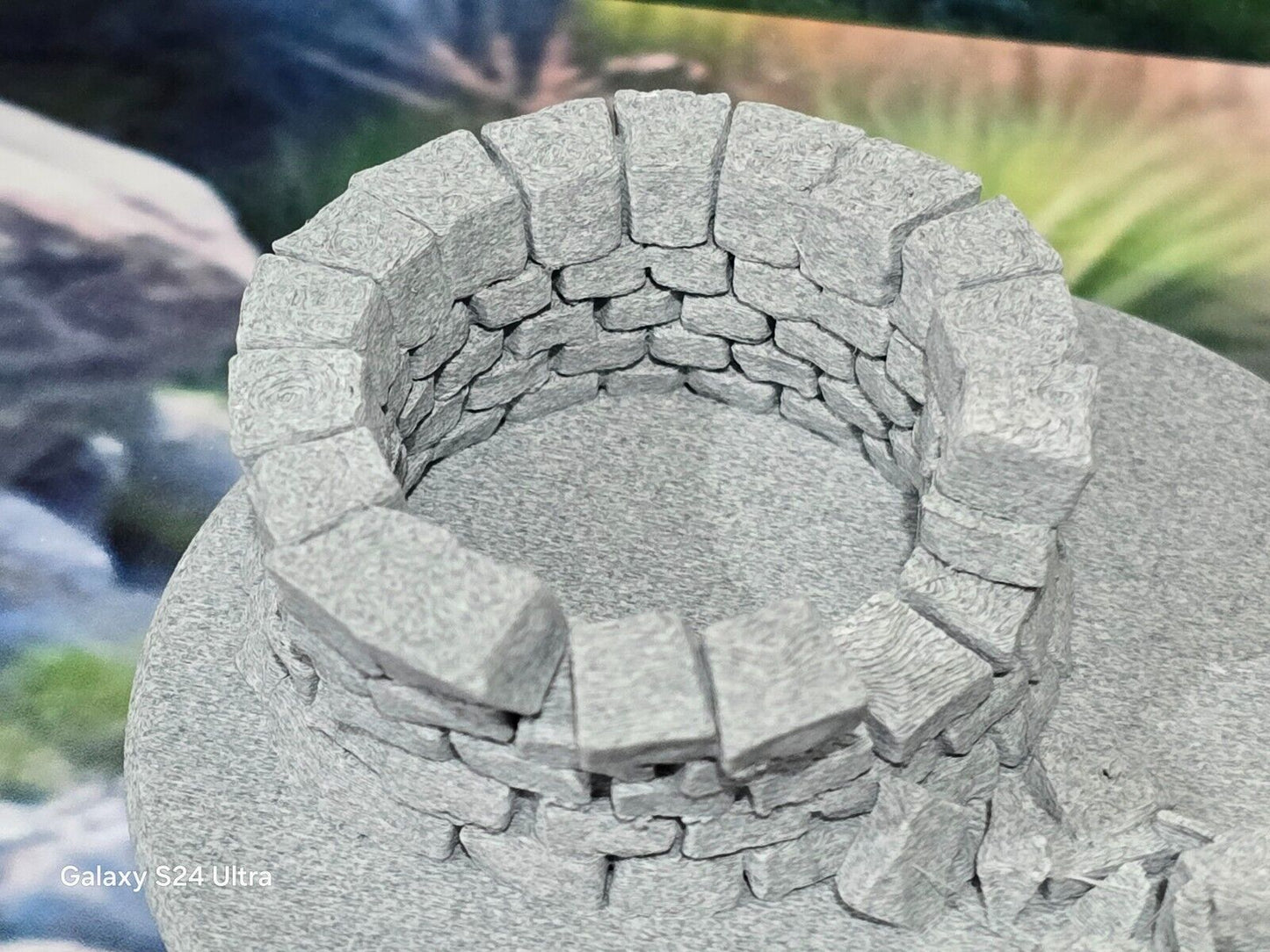 N Gauge 1:148 Scale Model Railway Stone Well on 30mm base Scenery Terrain