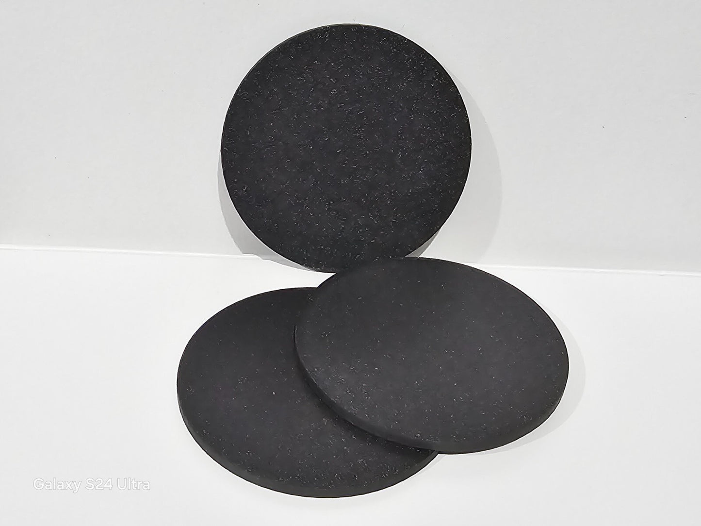 3pcs 80mm Round Small Miniature Model Bases 3mm Deep Thick Circular Base, Black