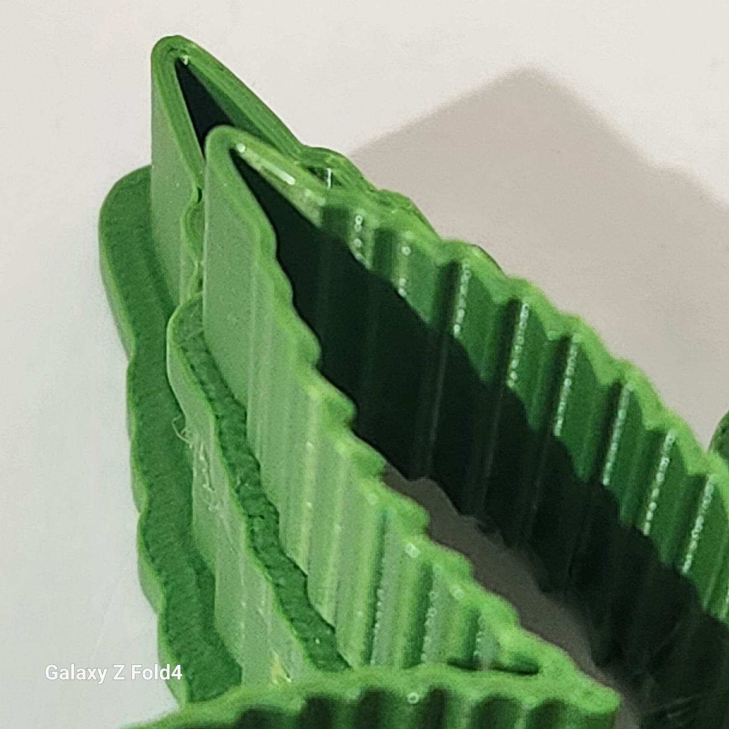 Set of 2 Weed Leaf Shaped Cookie Cutters 52 & 88mm many colours