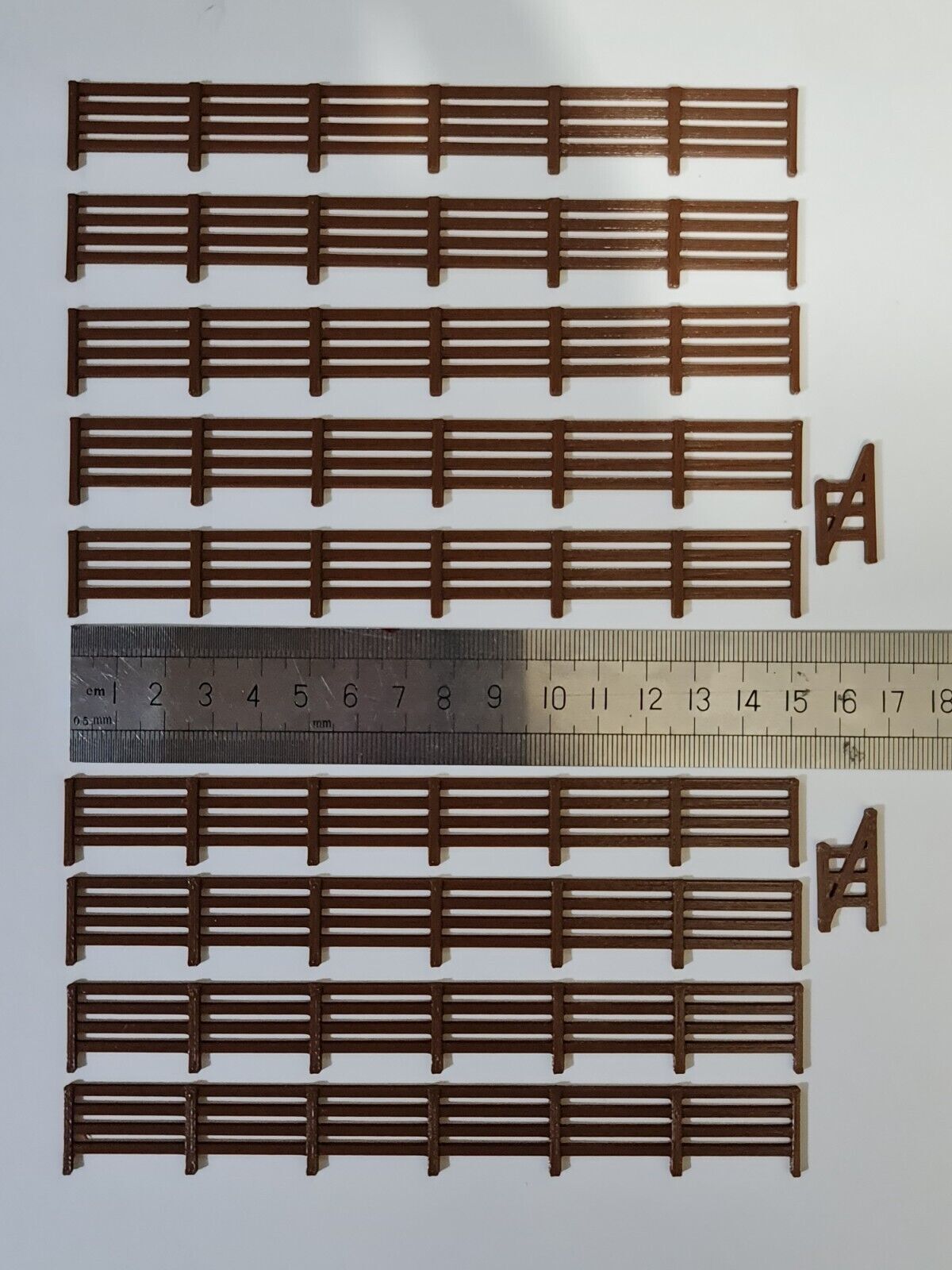 Fencing Railings OO HO New 10 Pack Brown Gauge 1:76 Scale Models Train Railway