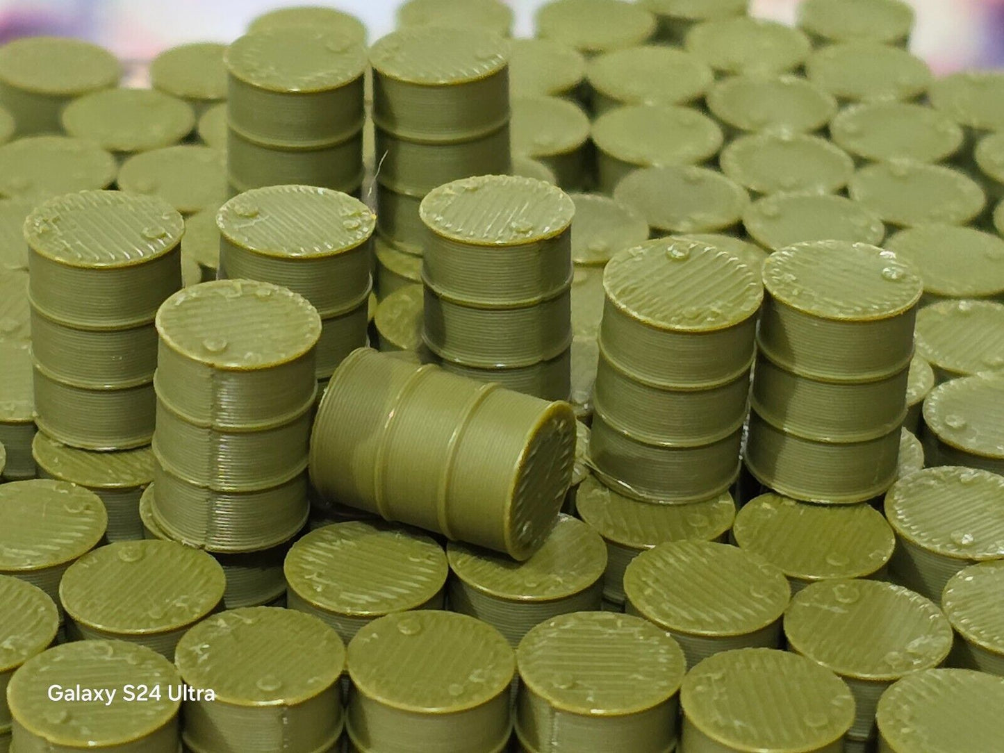 Oil Drum Barrels OO Gauge Army Green 1:76 Scale Models Train Railway 100 Pack