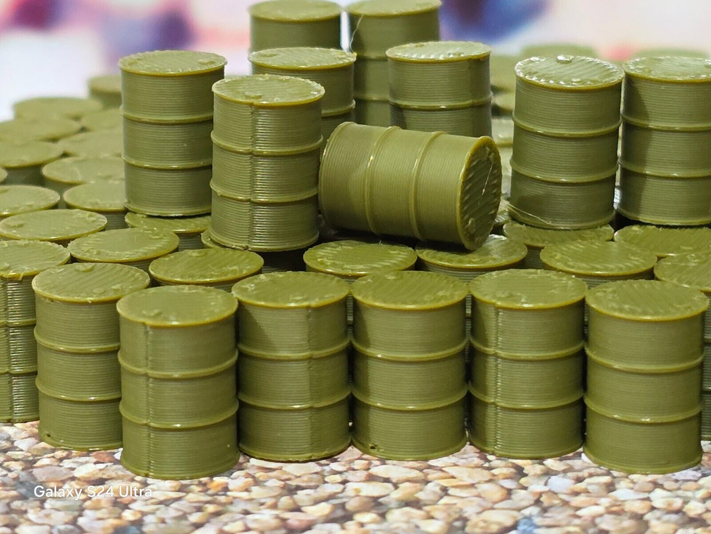 Oil Drum Barrels OO Gauge Army Green 1:76 Scale Models Train Railway 100 Pack