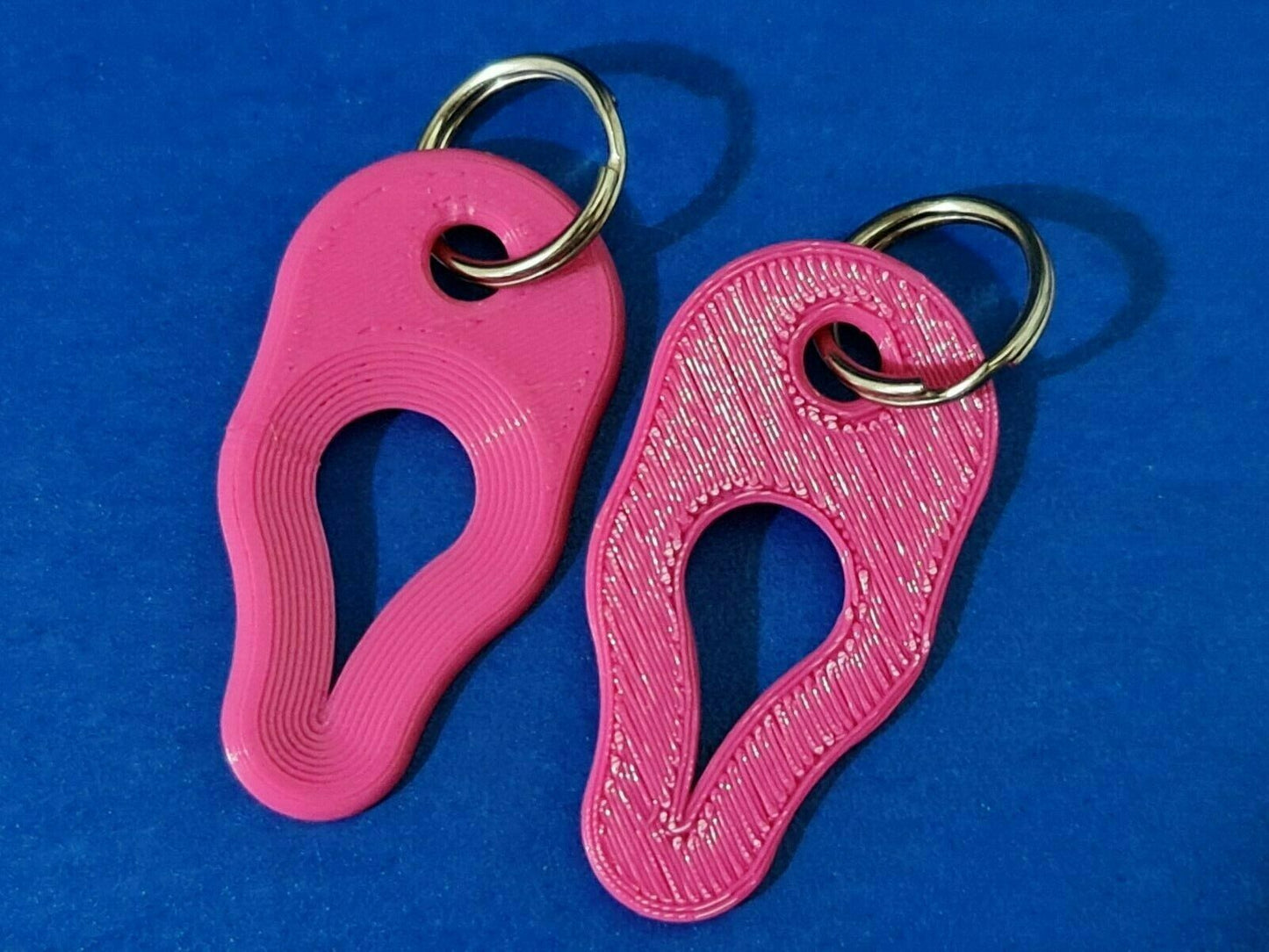 2 x Key Ring Tick Removal Tools Pink PLA Plastic Biodegradable, dog cat horse