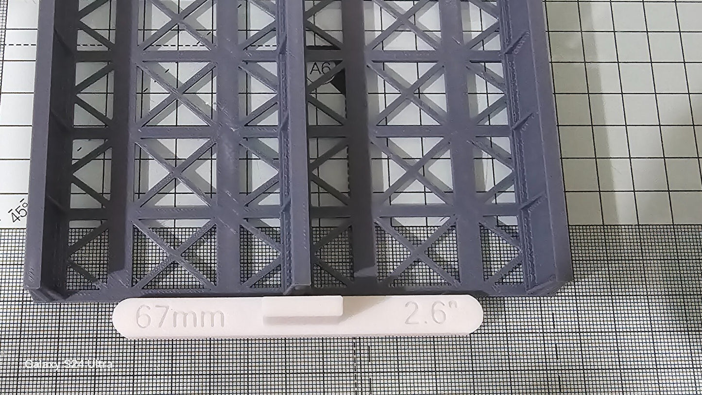 OO Gauge Double Track Iron Girder Bridge Model Railway Train Layout 1:76 Scale
