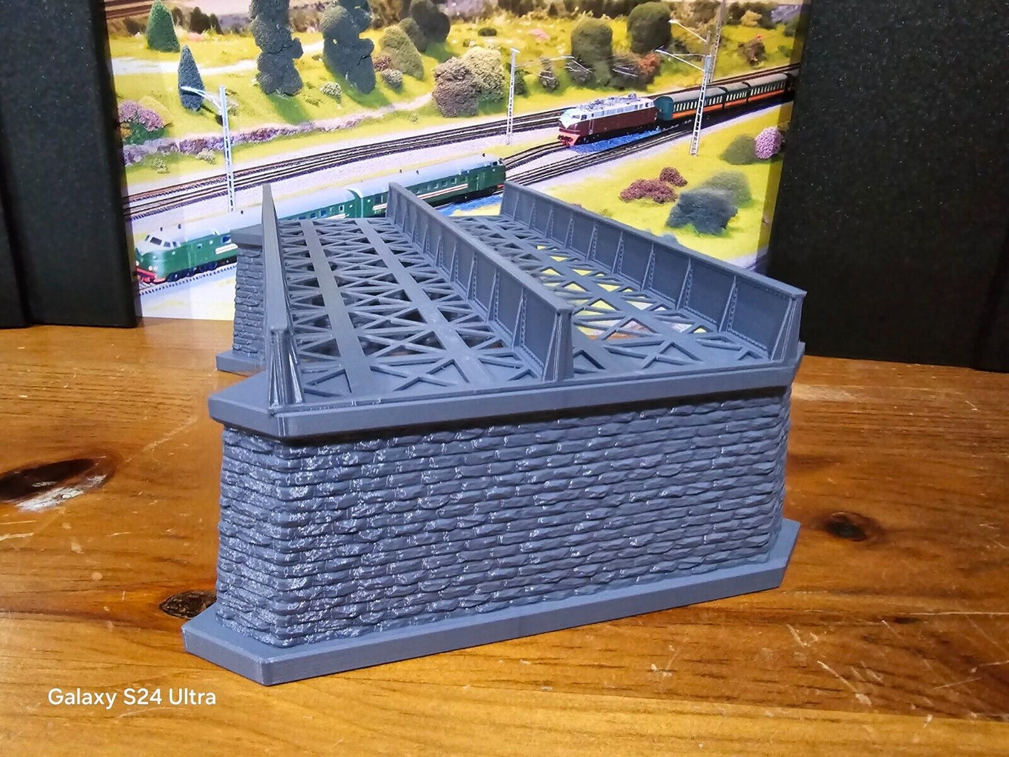 Iron Girder Bridge N Gauge Double Track Model Railway Train Layout 1:148 Scale