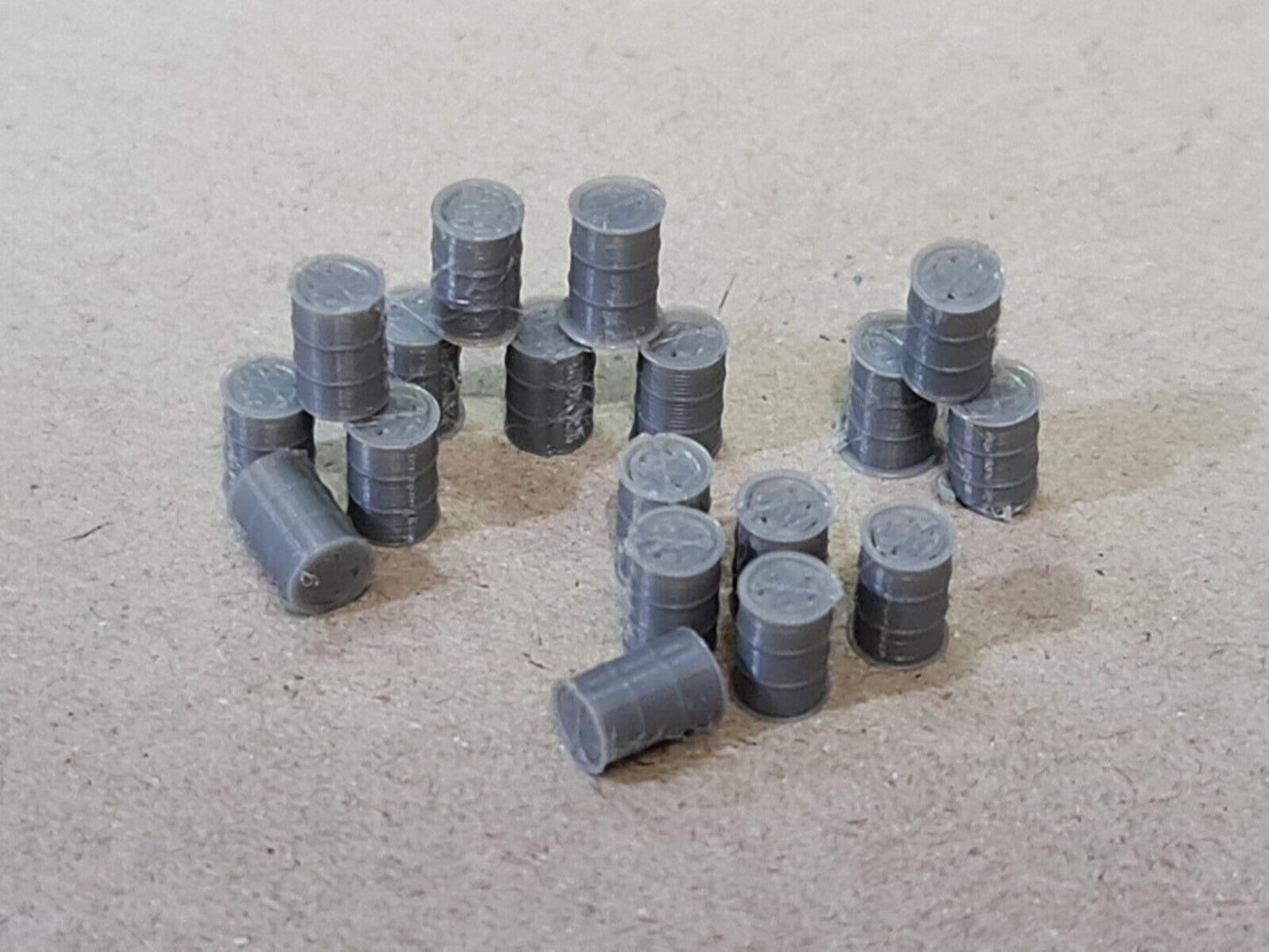 New Grey Oil Drum Barrels N Gauge 1:148 Scale Models Train Railway (18 Pack)