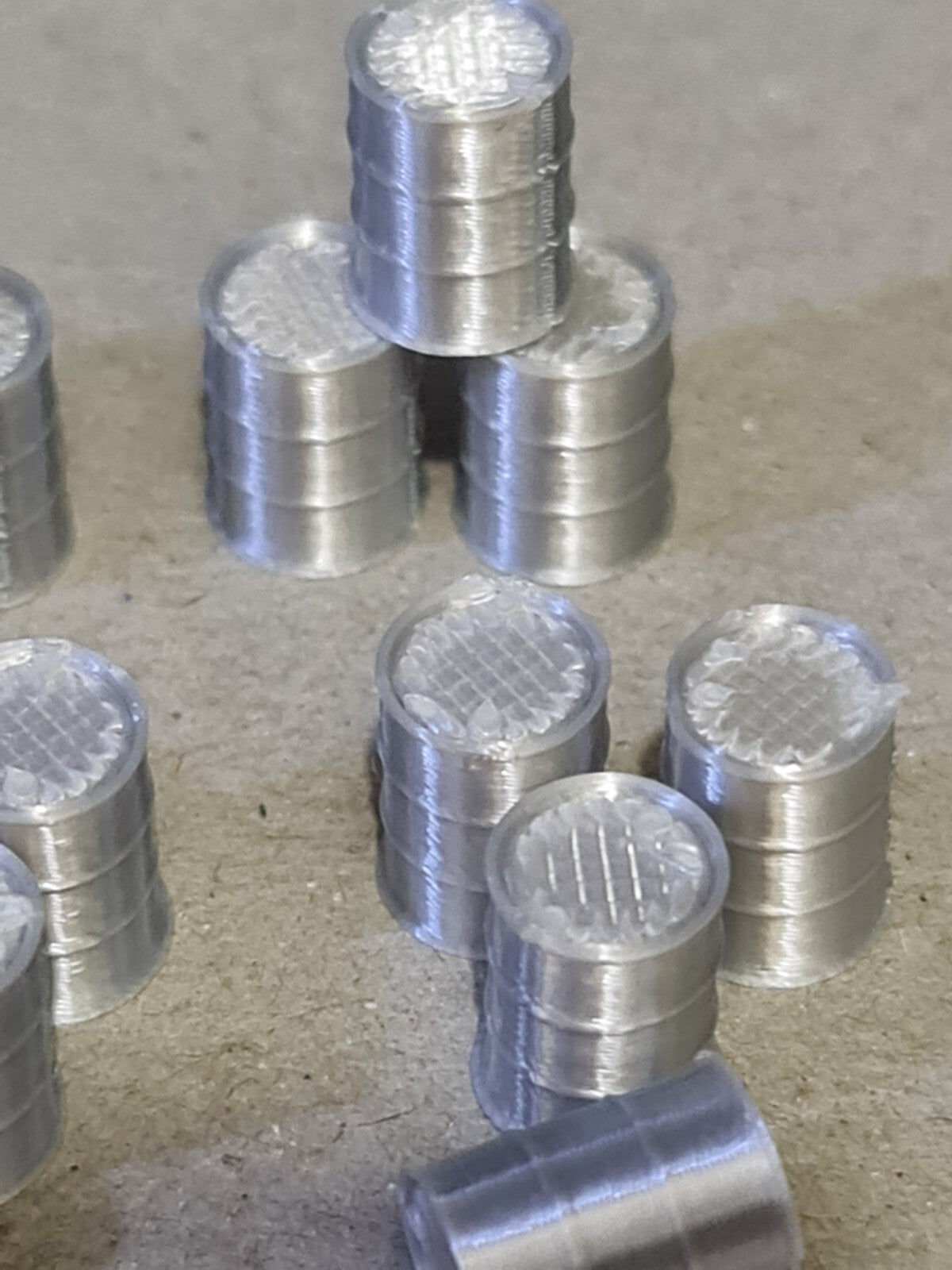 18 New Aluminium Oil Drum Barrels 1:43 Scale Models diorama accessories Truck