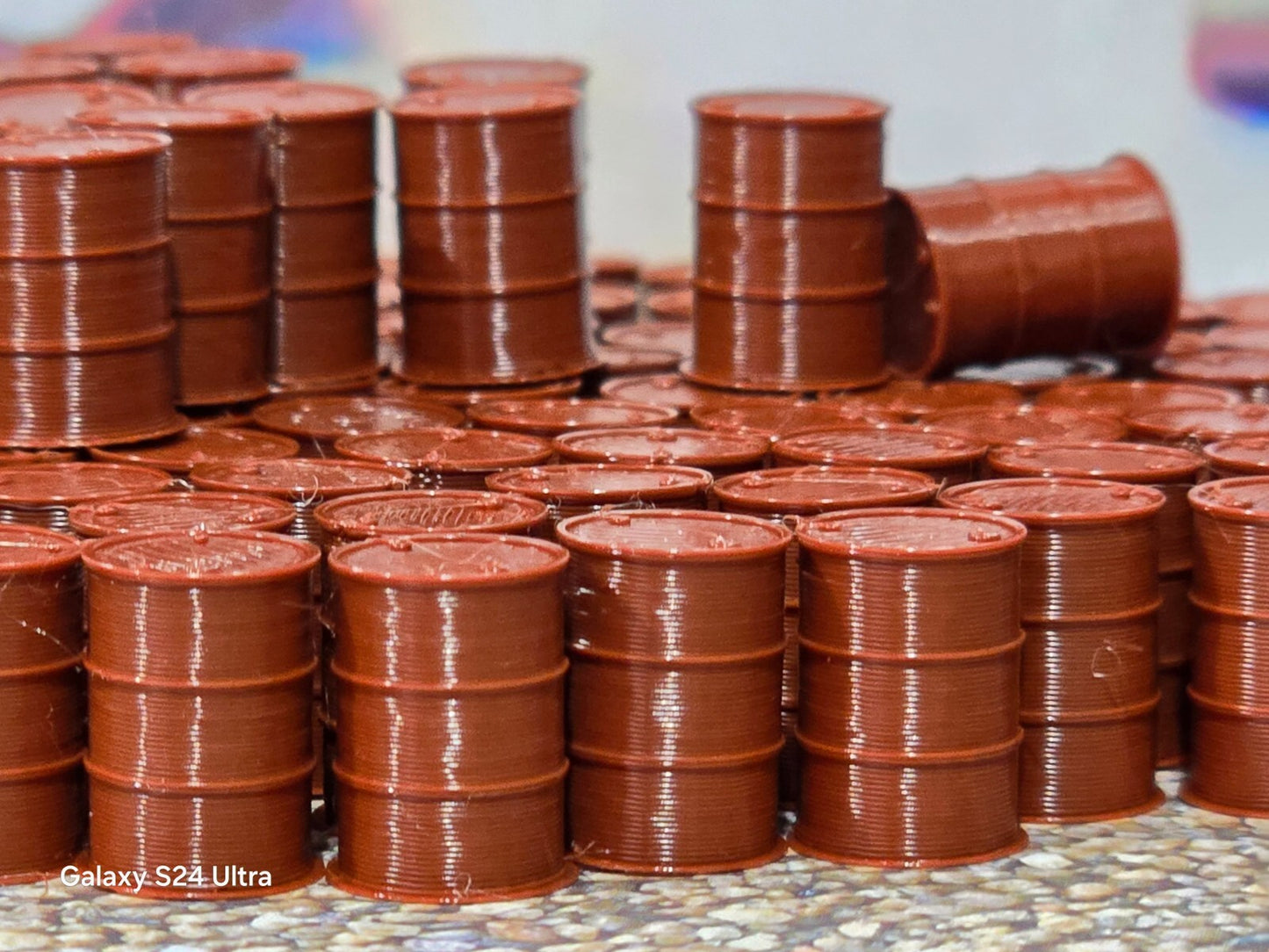 Oil Drum Barrels OO Gauge New Red Oxide 1:76 Scale Models Train Railway 50 Pack