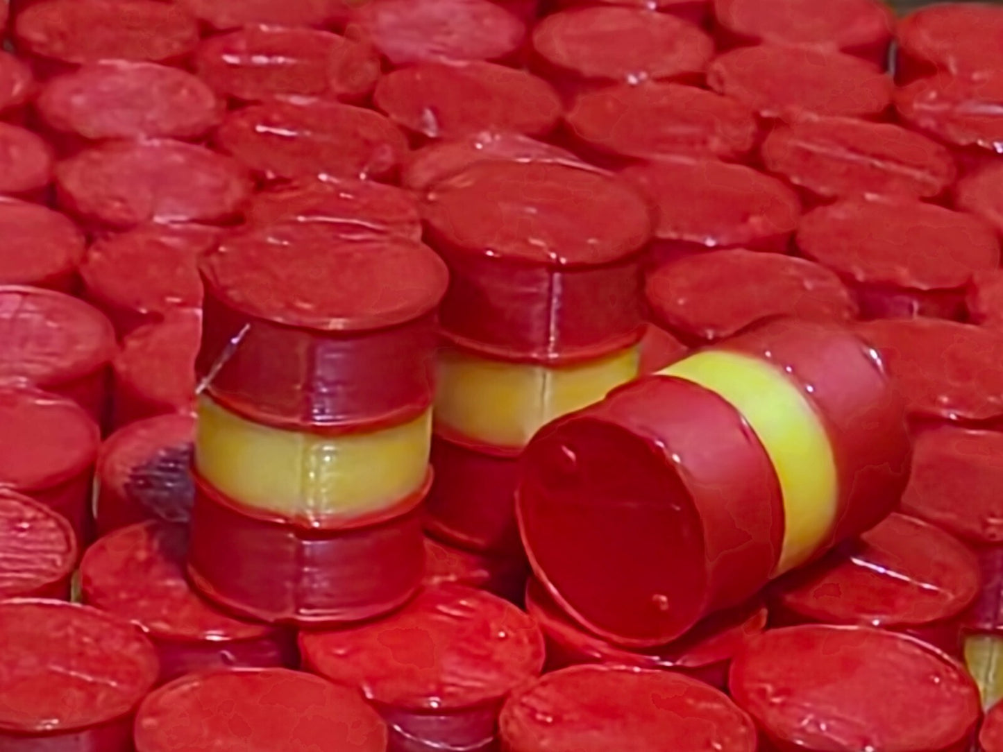 Oil Drum Barrels OO Gauge 50 x Red-Yellow Shell Oils Style Model Scenery
