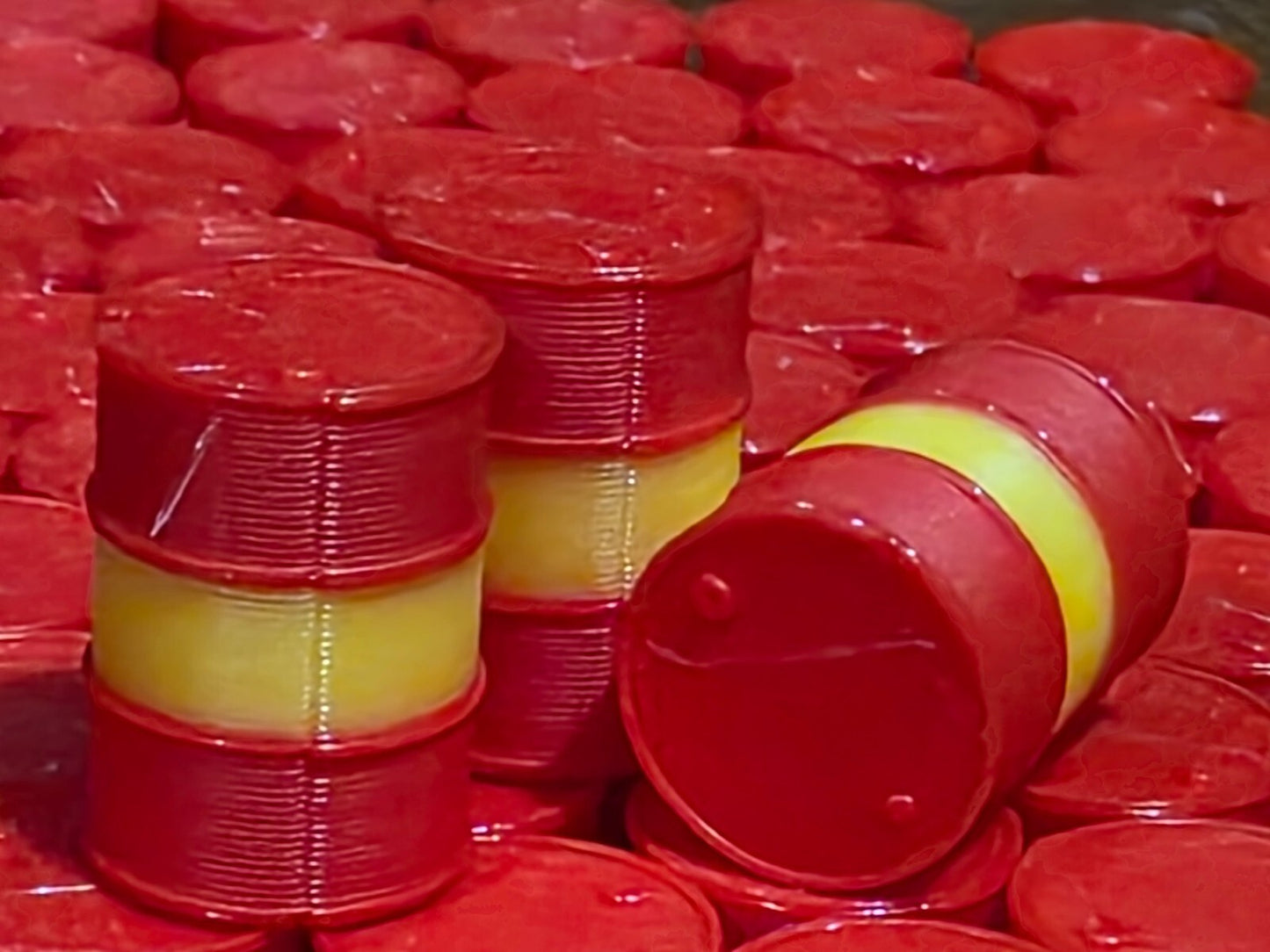 Oil Drum Barrels OO Gauge 50 x Red-Yellow Shell Oils Style Model Scenery