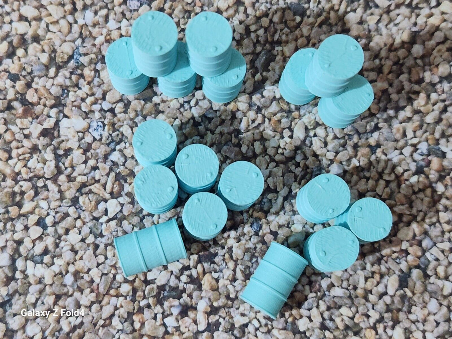 Oil Drum Barrels OO Gauge New Chemical 1:76 Scale Models Train Railway 18 Pack