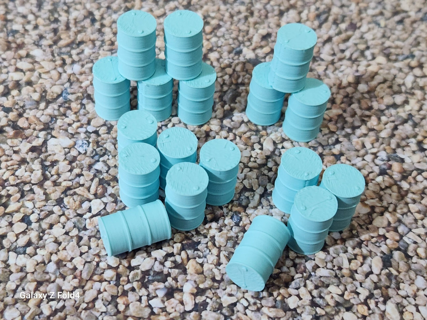 Oil Drum Barrels OO Gauge New Chemical 1:76 Scale Models Train Railway 18 Pack