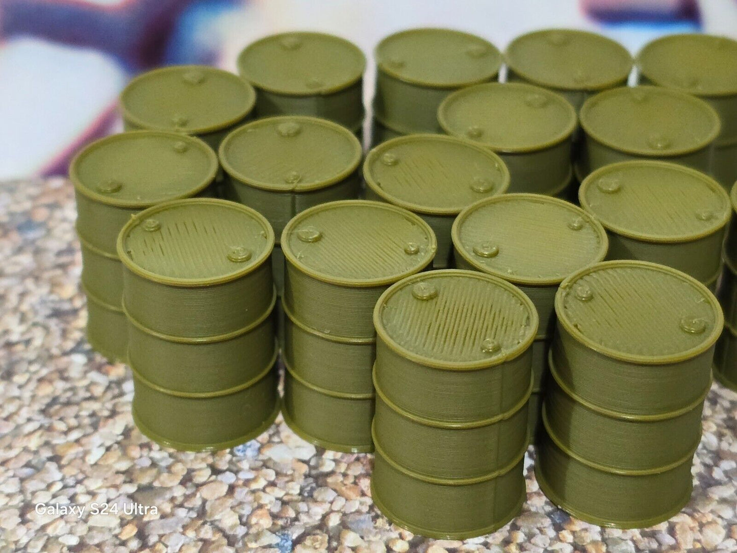 18 New Army Green Oil Drum Barrels 1:43 Scale Models diorama accessories Truck