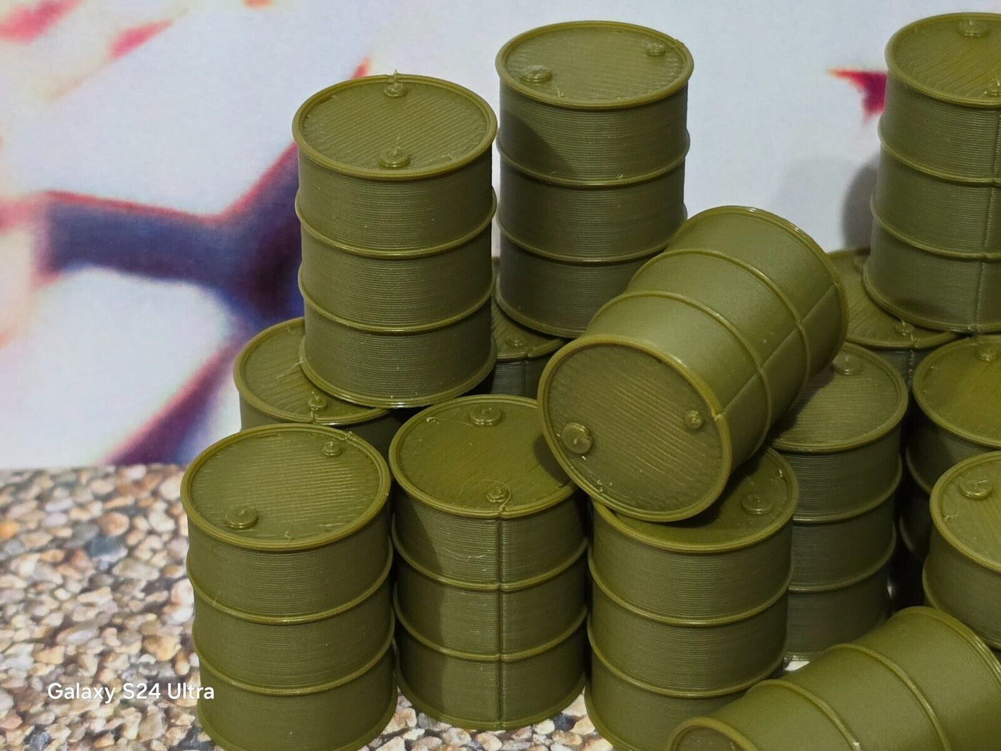 18 New Army Green Oil Drum Barrels 1:43 Scale Models diorama accessories Truck