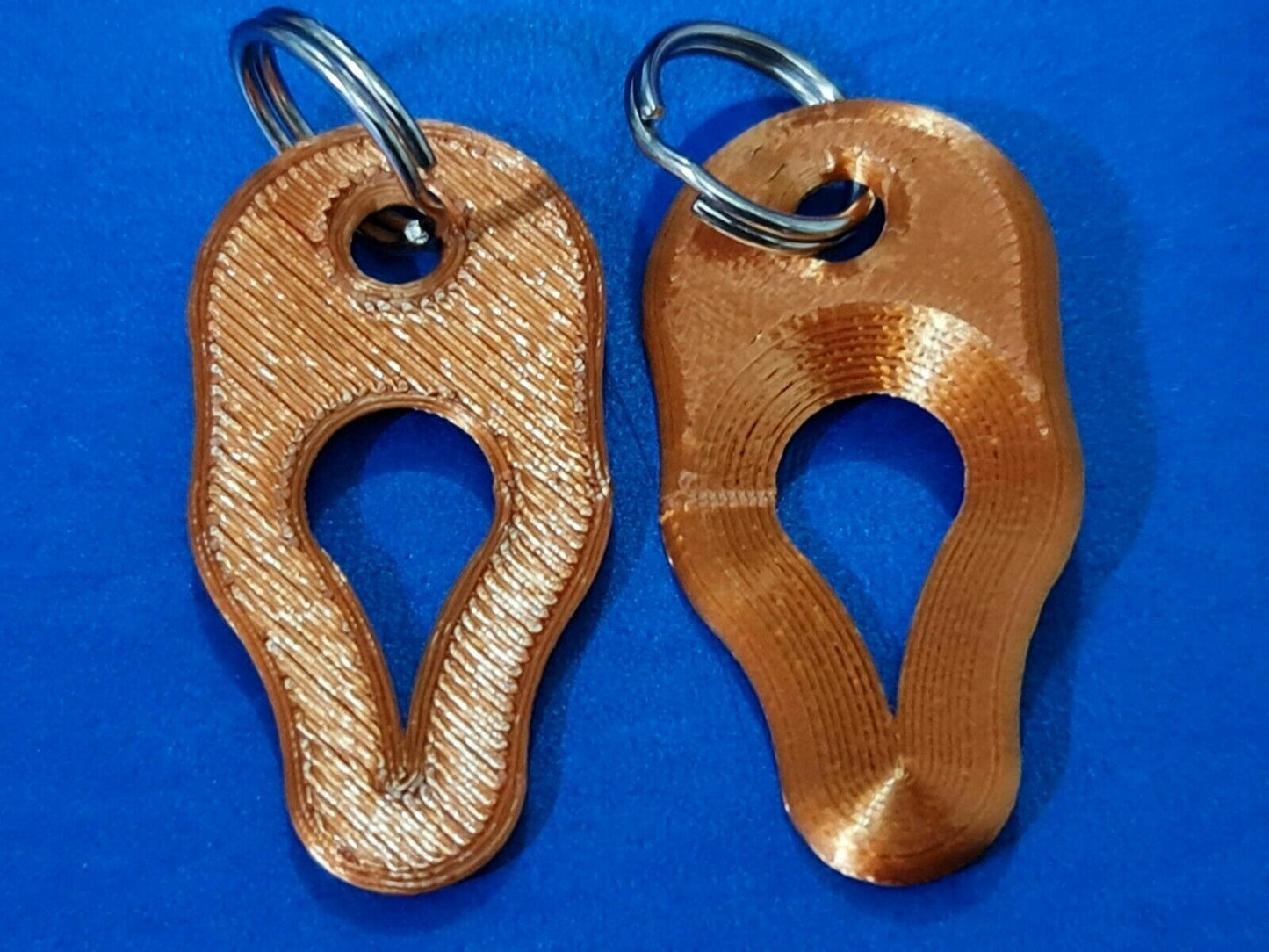 2 x Key Ring Tick Removal Tools Copper PLA Plastic Biodegradable, dog cat horse