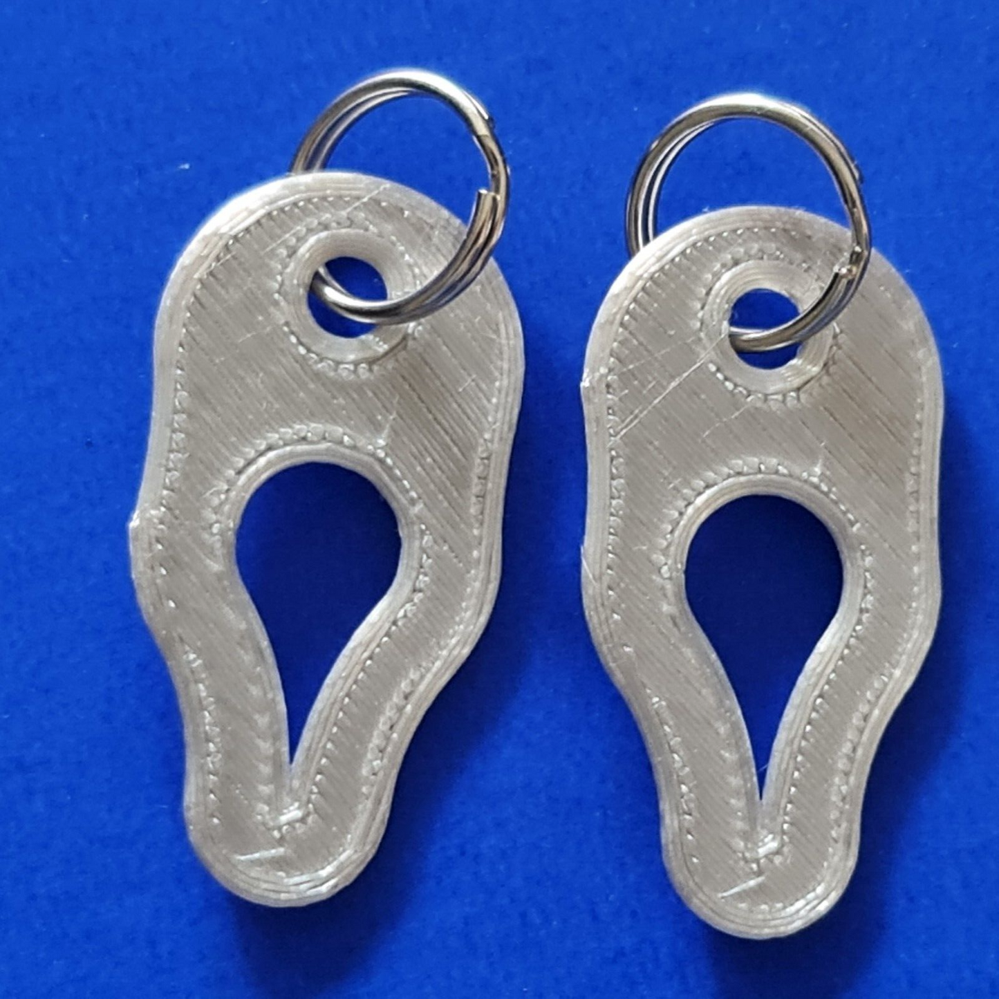 2 x Key Ring Tick Removal Tools Silk Silver PLA Plastic dog cat horse human