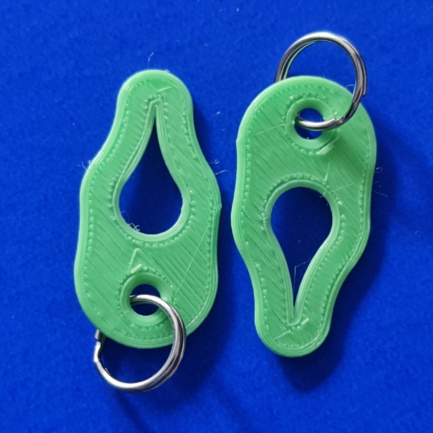2 x Key Ring Tick Removal Tools Pastel Green PLA Plastic dog cat horse human