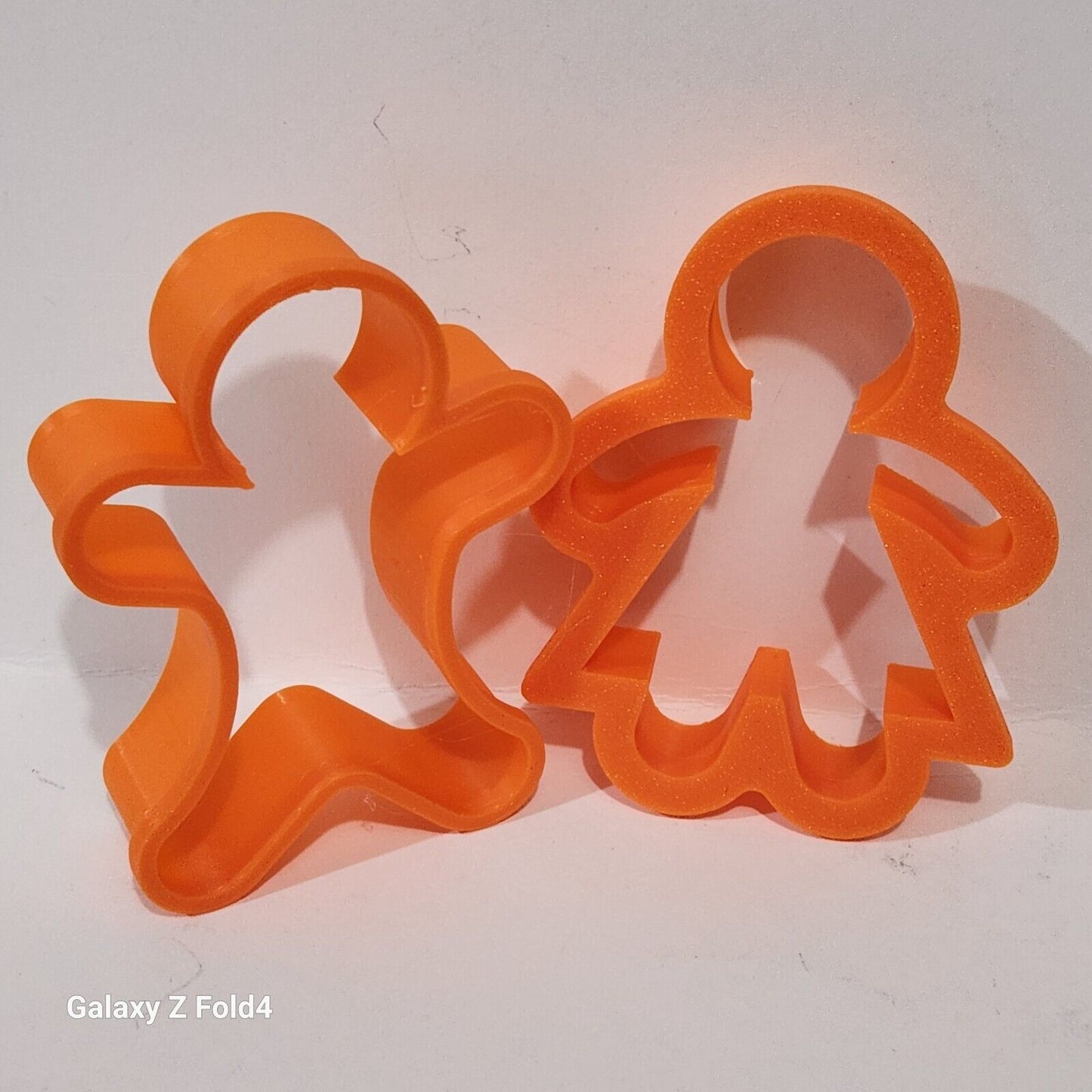 Set of 2 Gingerbread Man Woman Cookie Cutters 80mm many colours