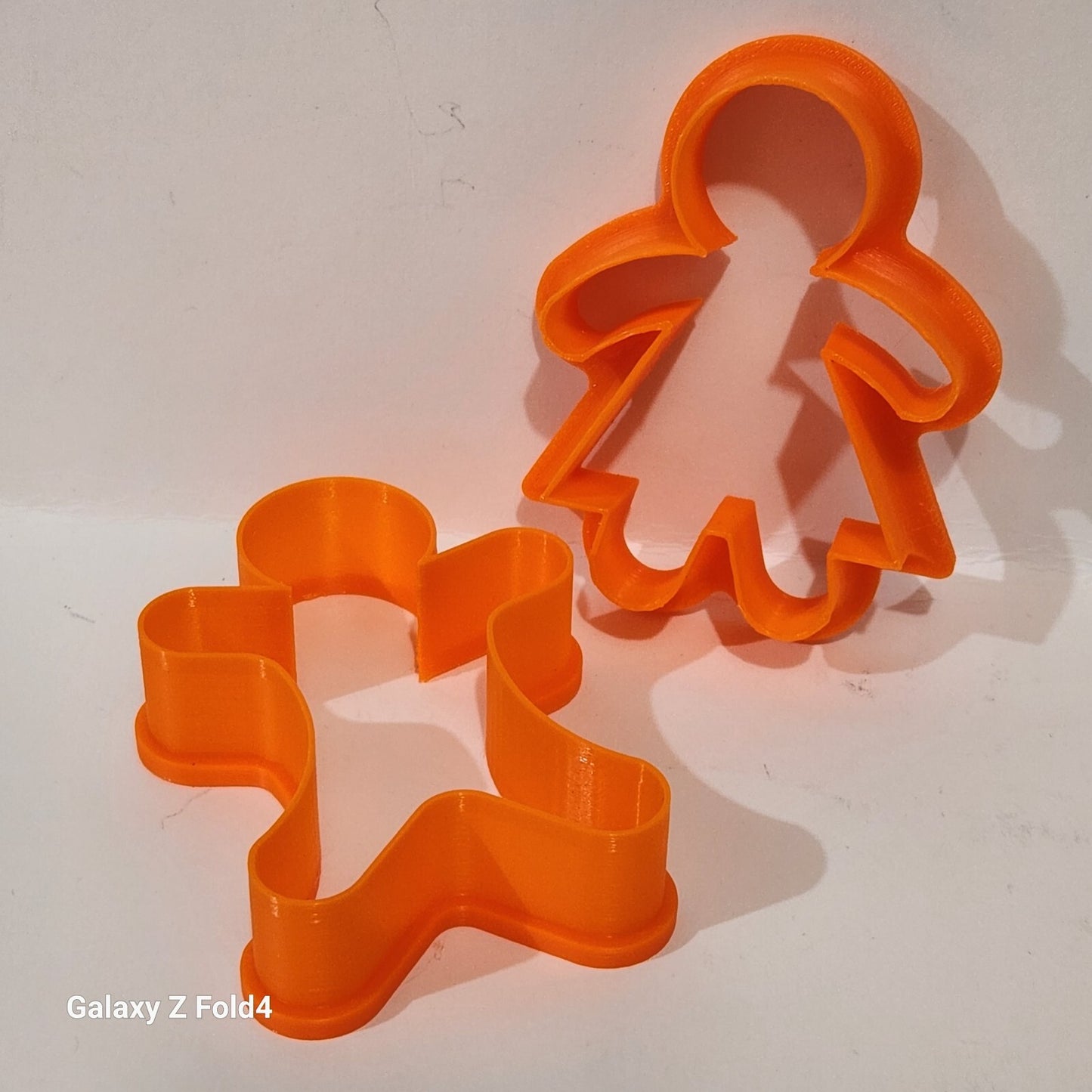 Set of 2 Gingerbread Man Woman Cookie Cutters 80mm many colours