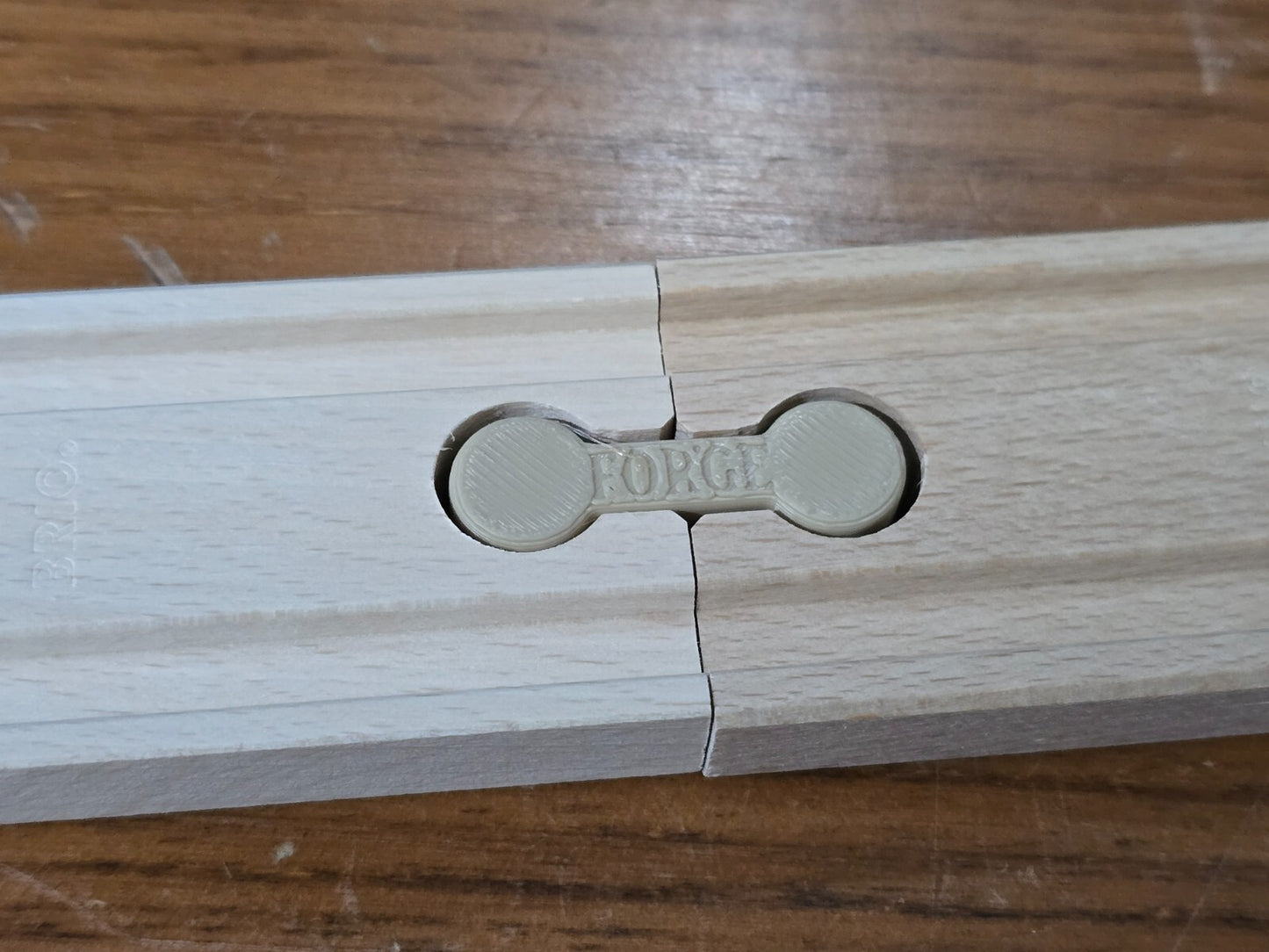 Wooden Train Track Dog bone Connectors Compatible with Brio IKEA BigJigs x 10/20