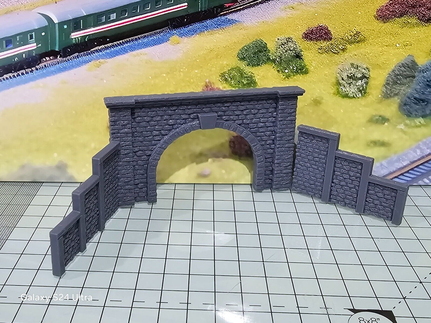 Z Gauge Tunnel Double Track Stone Portal Model Railway Train Layout 1:220 Scale