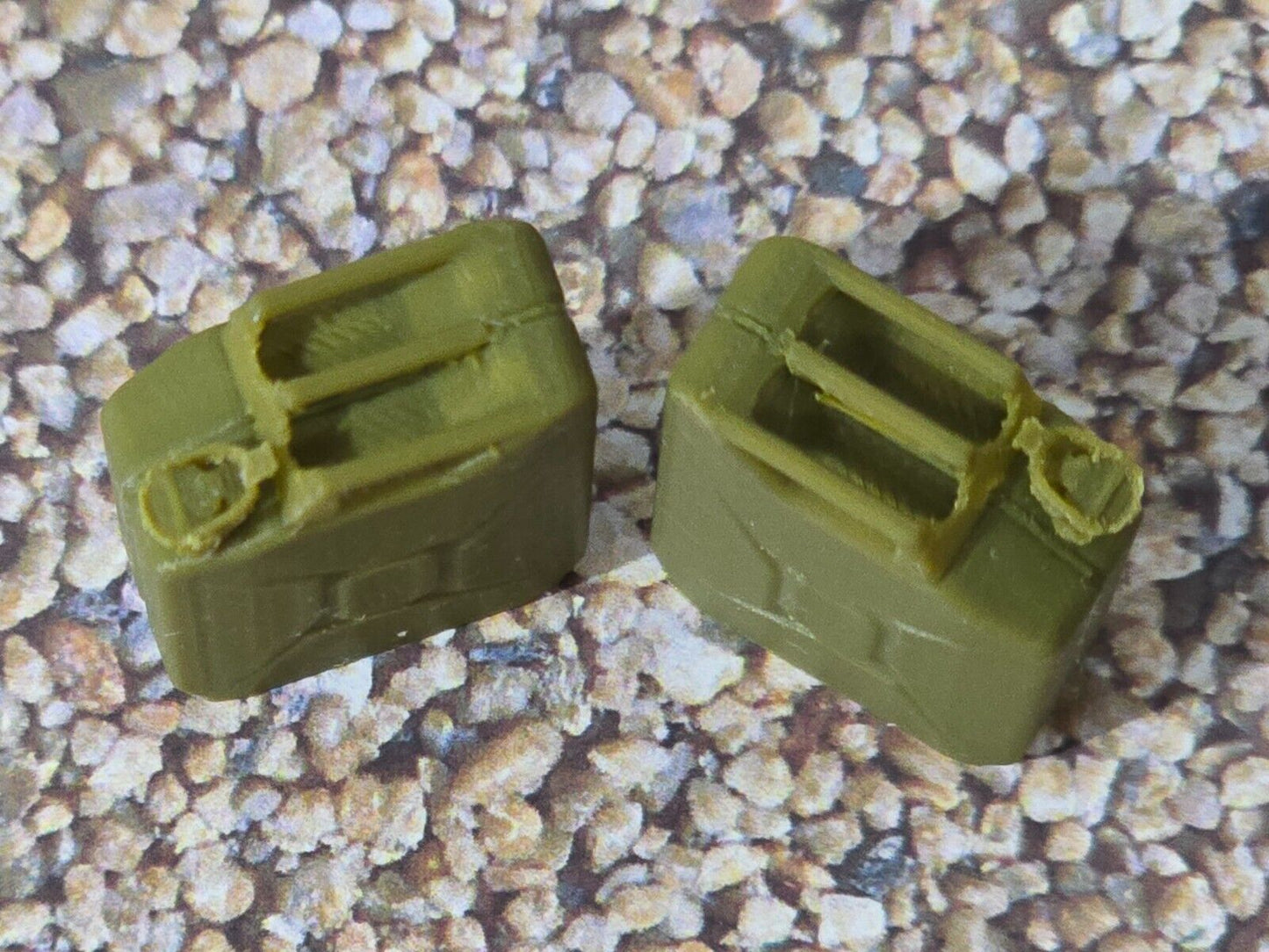 Jerry Can 20L x 2 1:32 Scale 1 Gauge Model Miniature Diorama Scenery