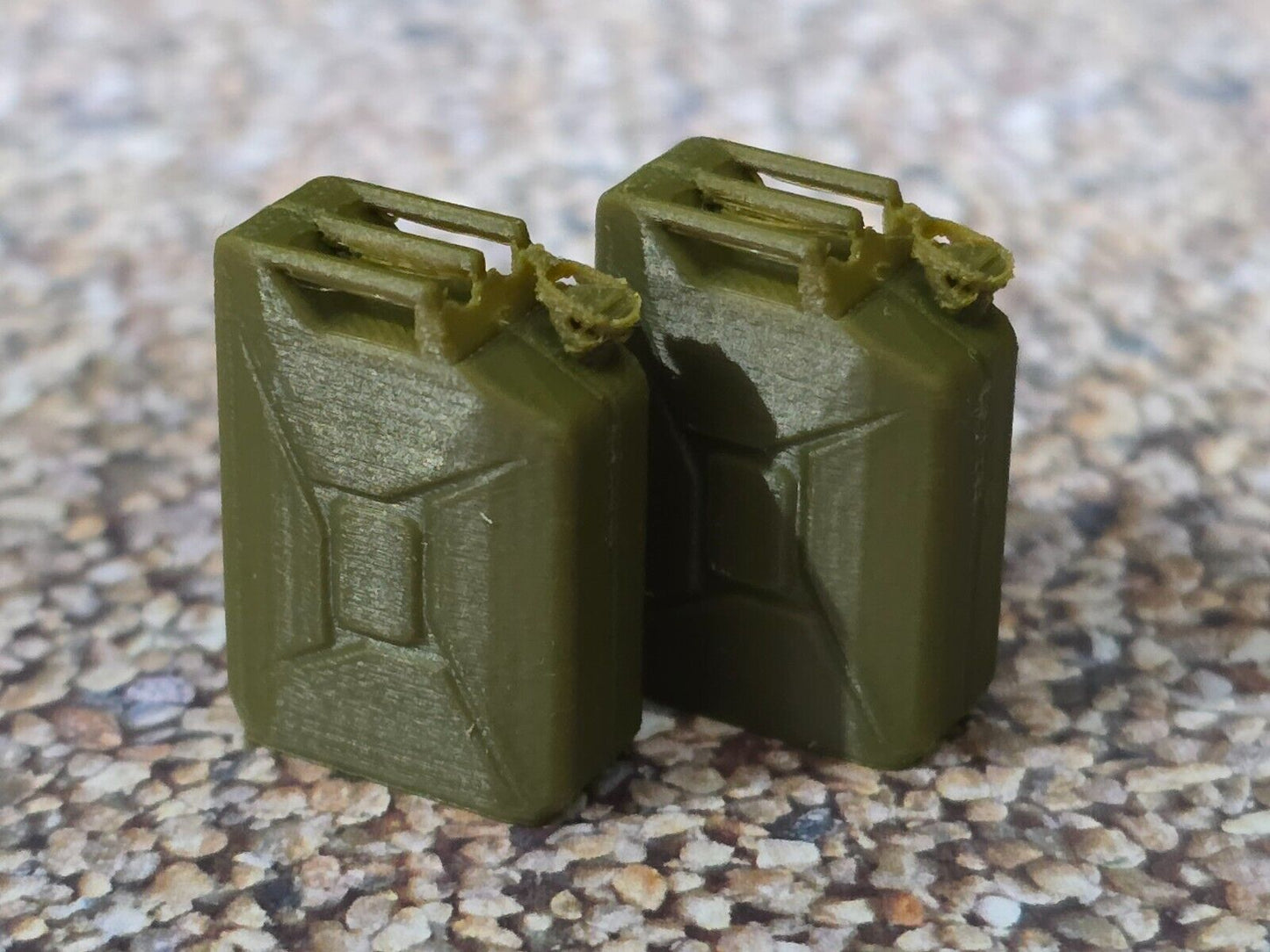 Jerry Can 20L x 2 1:32 Scale 1 Gauge Model Miniature Diorama Scenery
