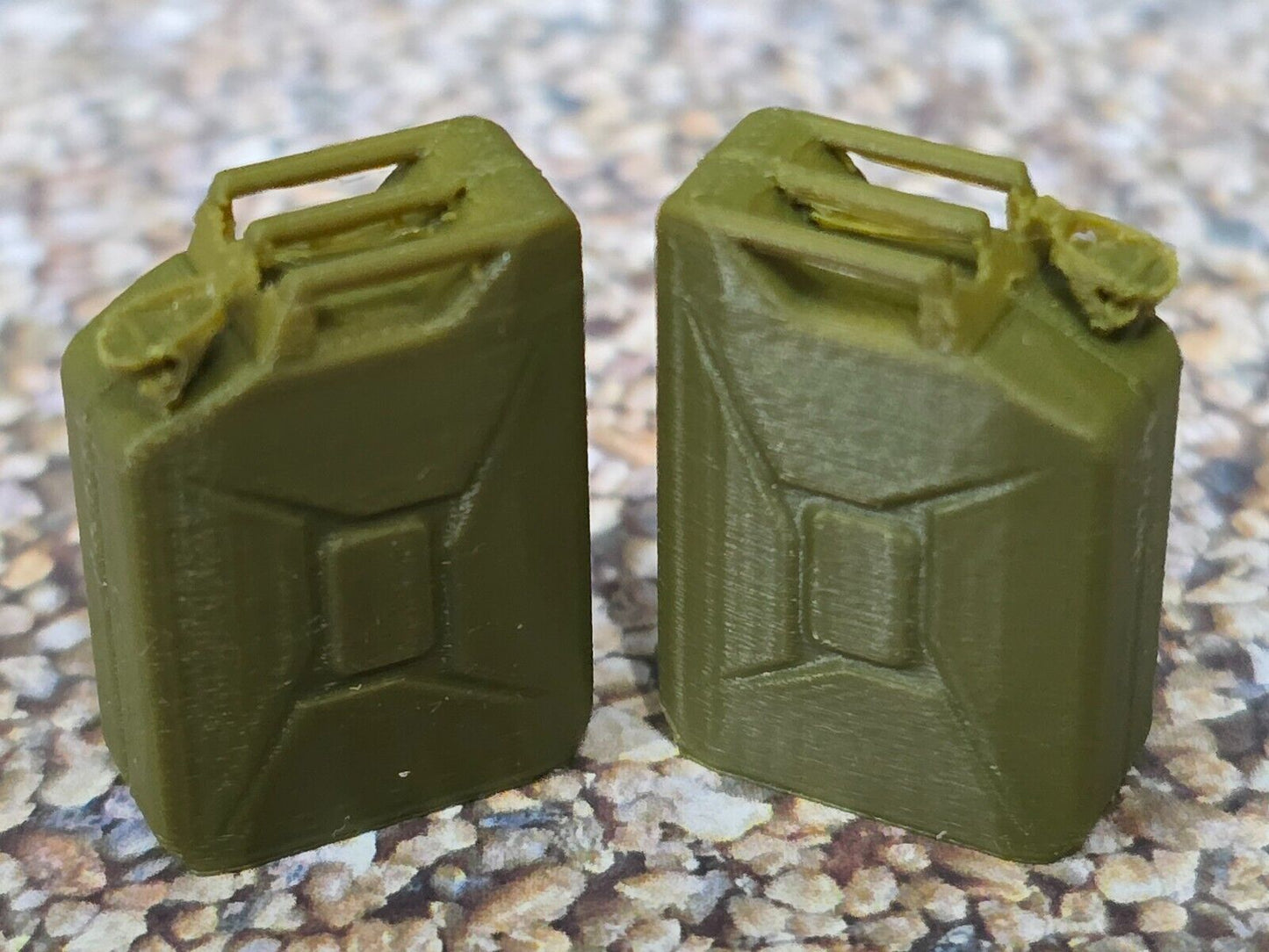Jerry Can 20L x 2 1:32 Scale 1 Gauge Model Miniature Diorama Scenery