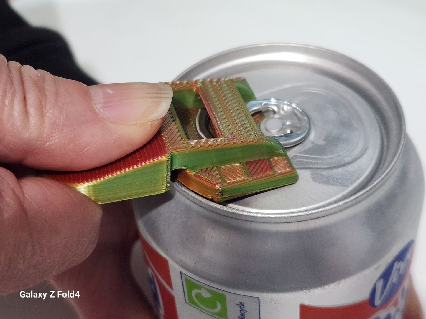 soda, pop, can opener, beer, can, drink, can tab opener, soda can tab opener