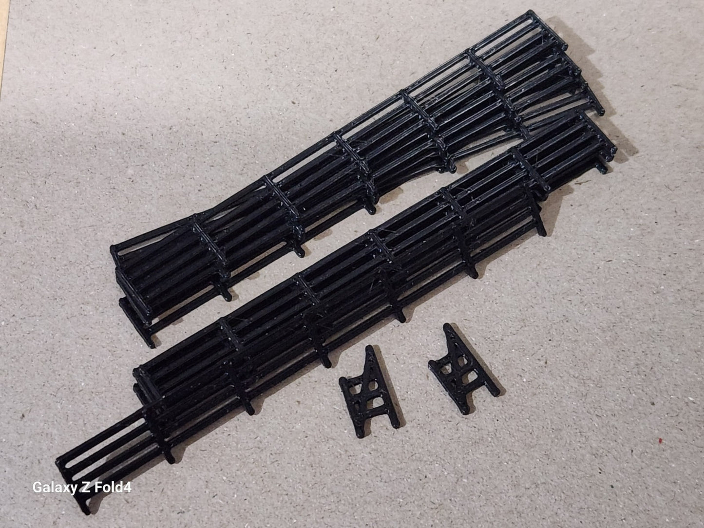 Fencing Railings New 10 to 100 Pack ALL Colours TT Gauge 1:120 Models Railway