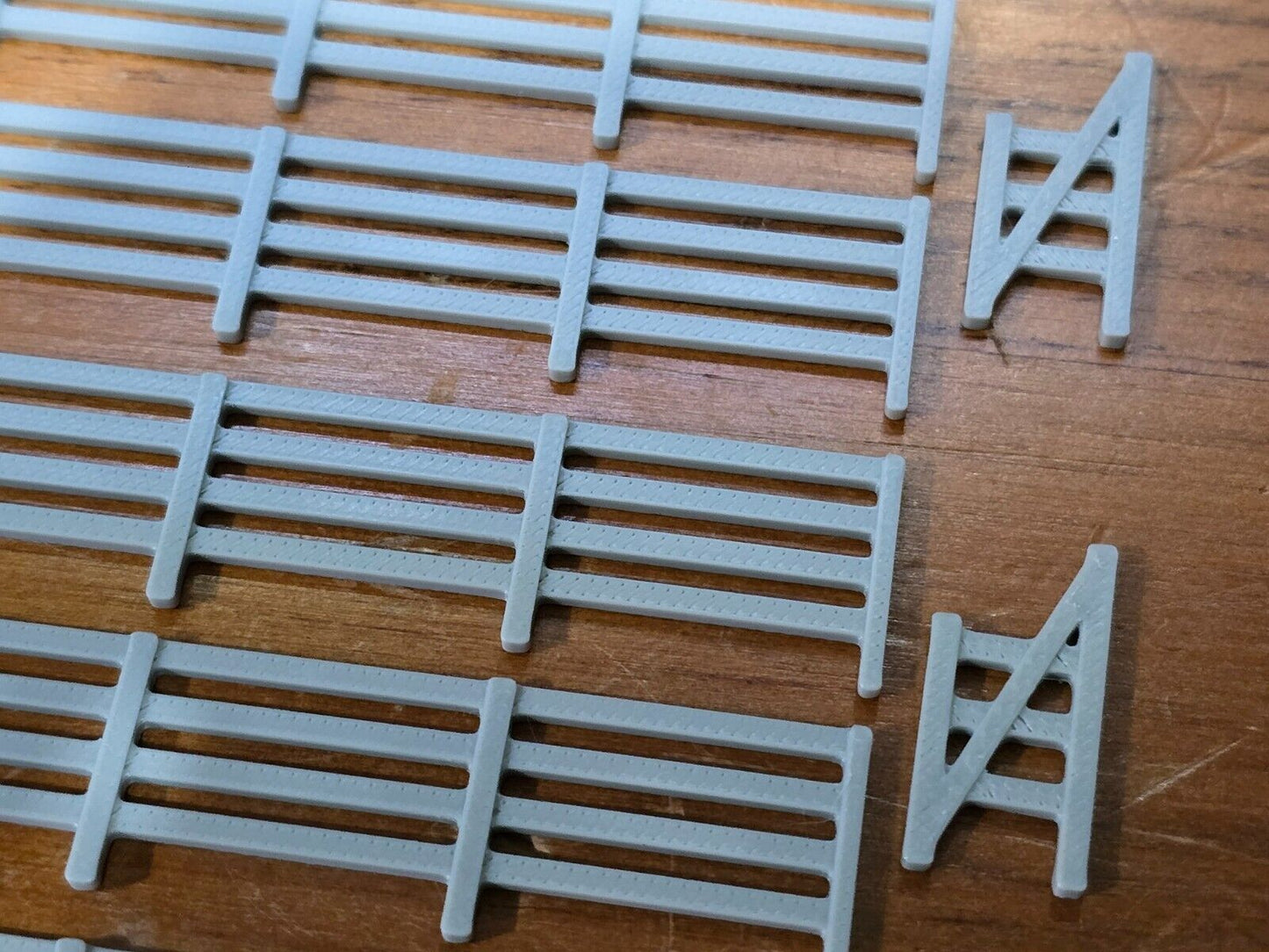 Fencing Railings New 10 to 100 Pack ALL Colours TT Gauge 1:120 Models Railway