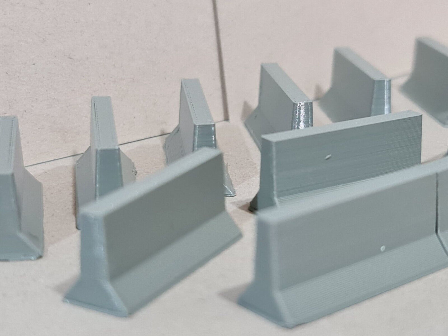 New 12 x Concrete Jersey Barriers OO Gauge 1:76 Scale Models Train Railway