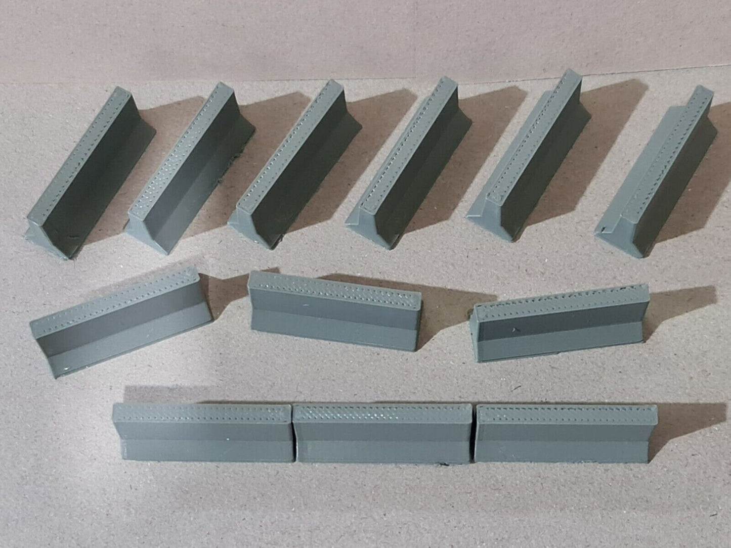 New 12 x Concrete Jersey Barriers OO Gauge 1:76 Scale Models Train Railway