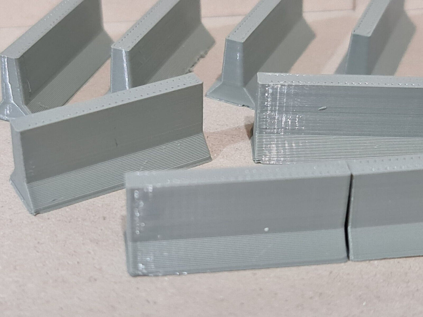 New 12 x Concrete Jersey Barriers OO Gauge 1:76 Scale Models Train Railway