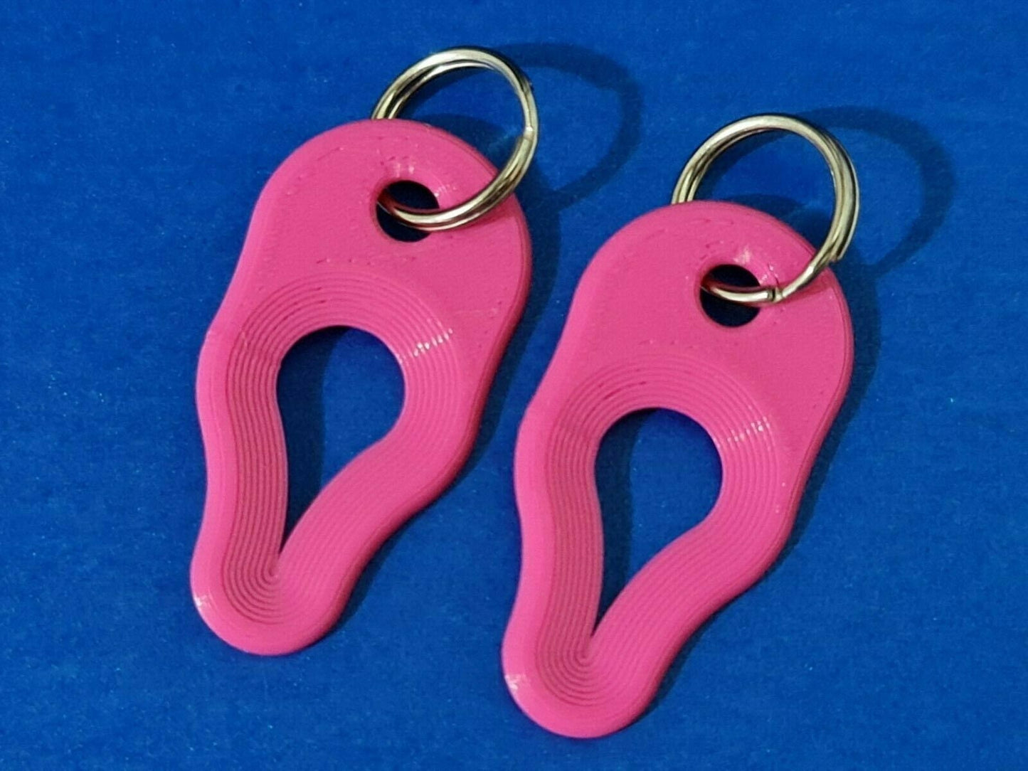 2 x Key Ring Tick Removal Tools Pink PLA Plastic Biodegradable, dog cat horse