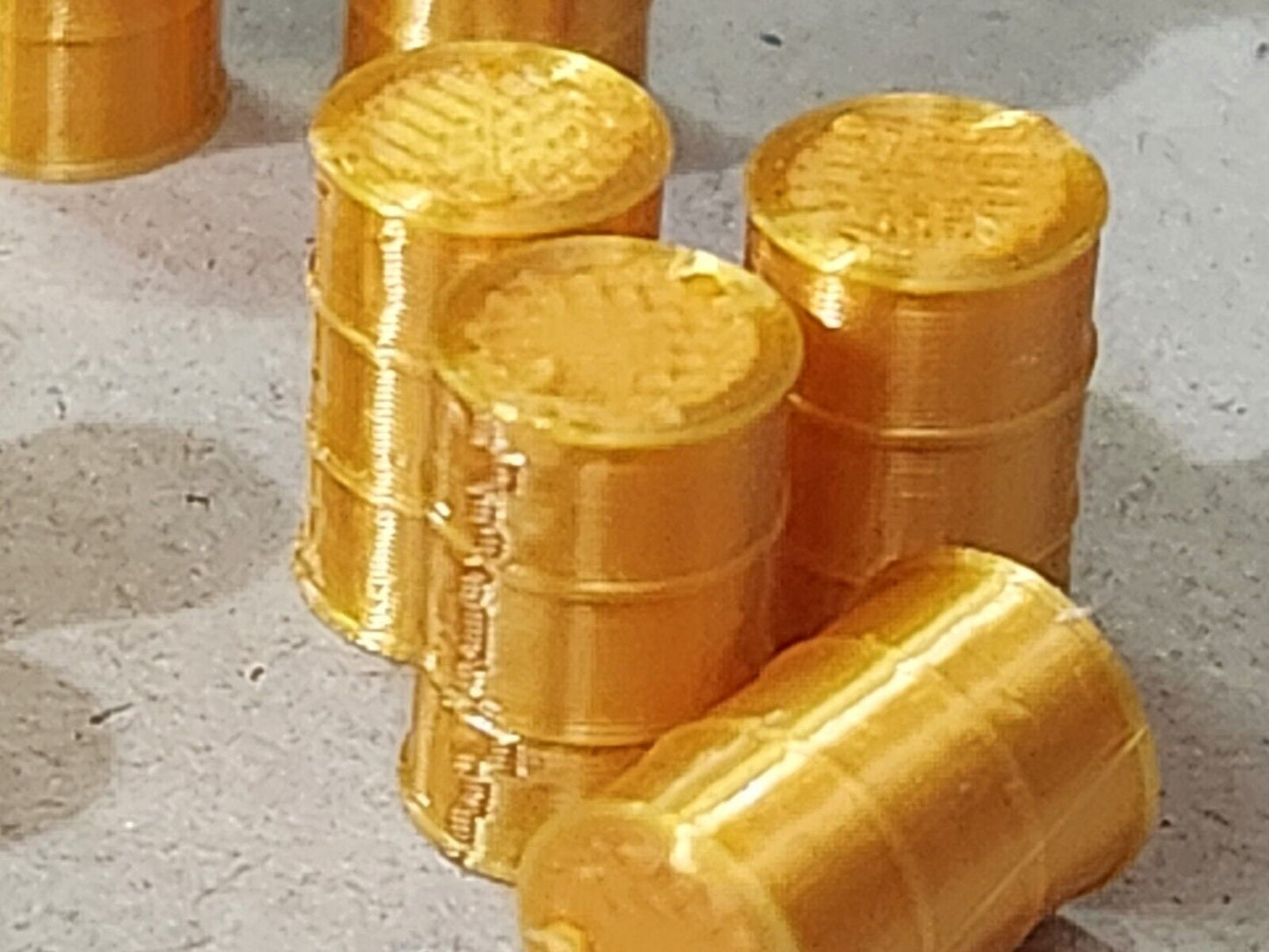 New Gold Oil Drum Barrels OO Gauge 1:76 Scale Models Train Railway 18 Pack